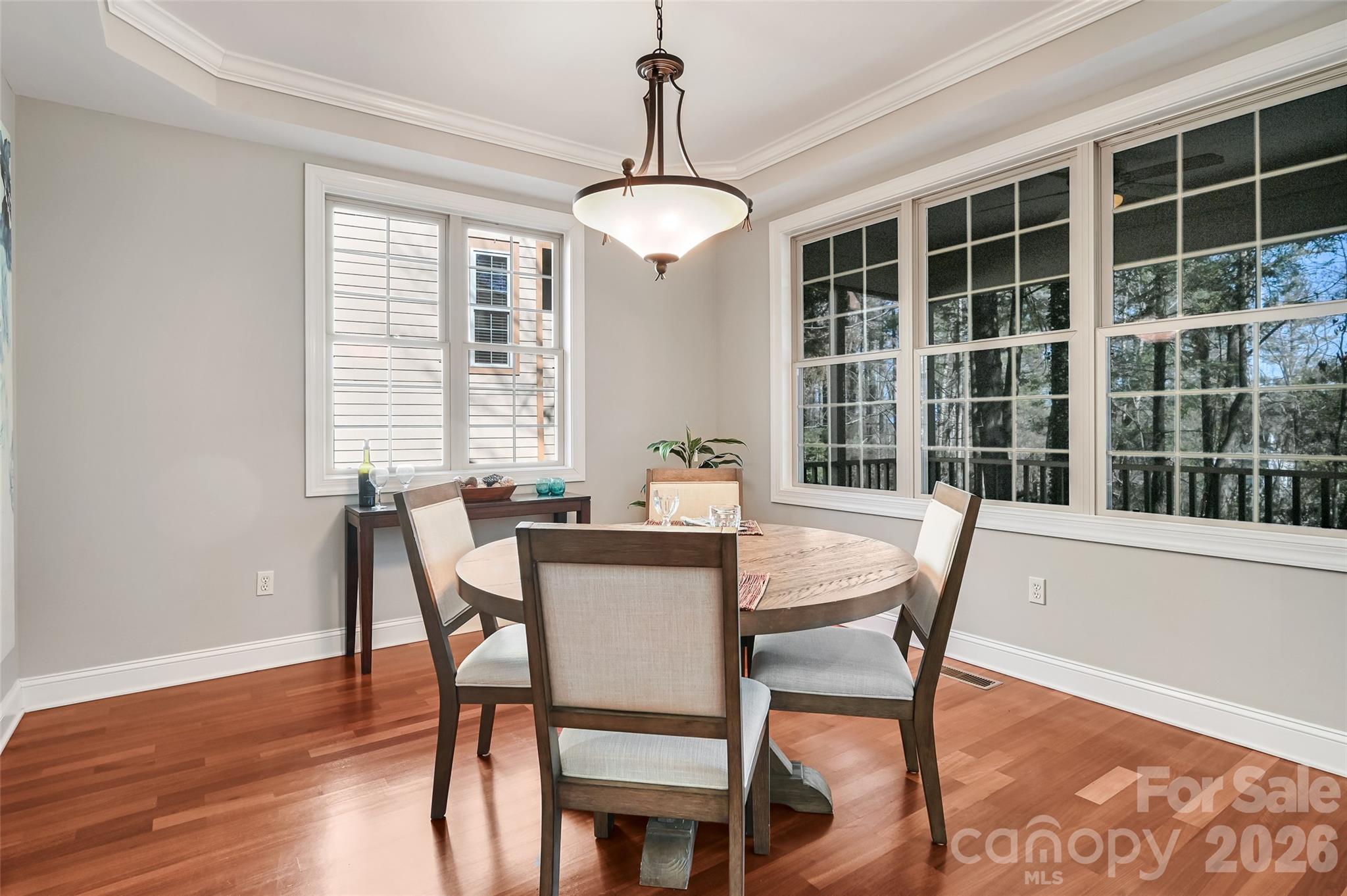 43 S Kuykendall Court Property Photo 10