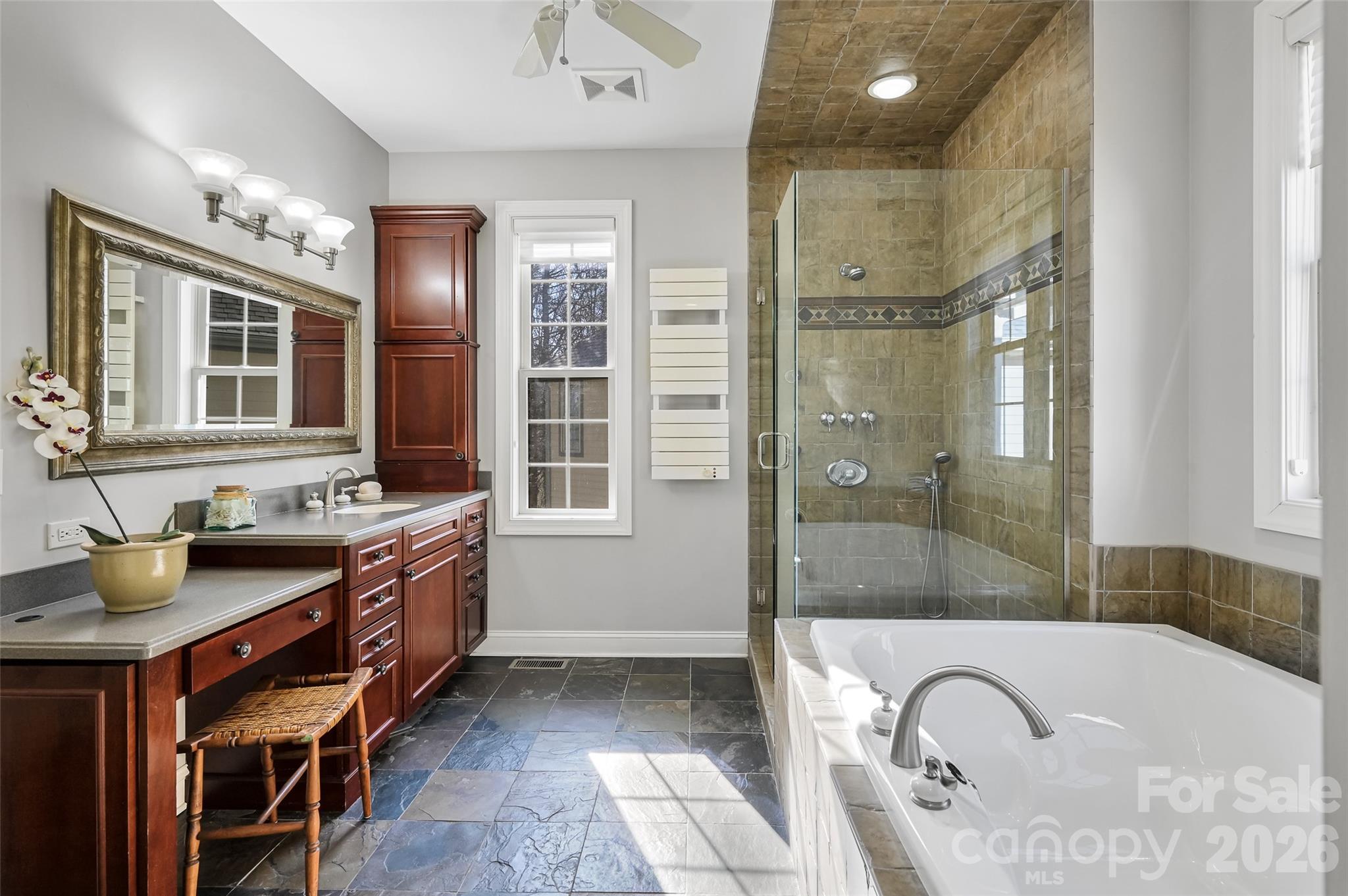43 S Kuykendall Court Property Photo 22
