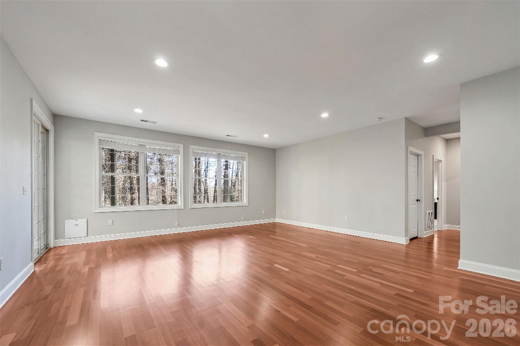 43 S Kuykendall Court Property Photo 26