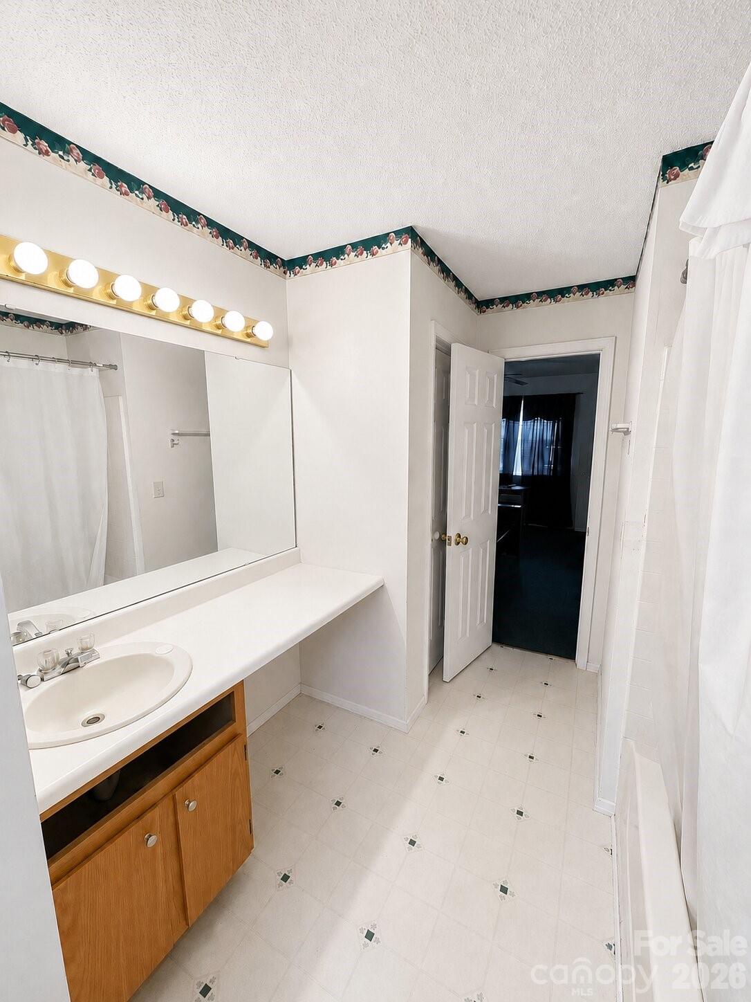 305 Mobley Street Property Photo 15