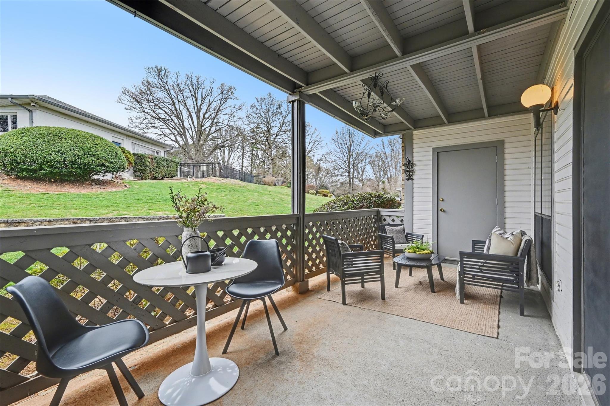 5866 Harris Grove Lane Property Photo 10