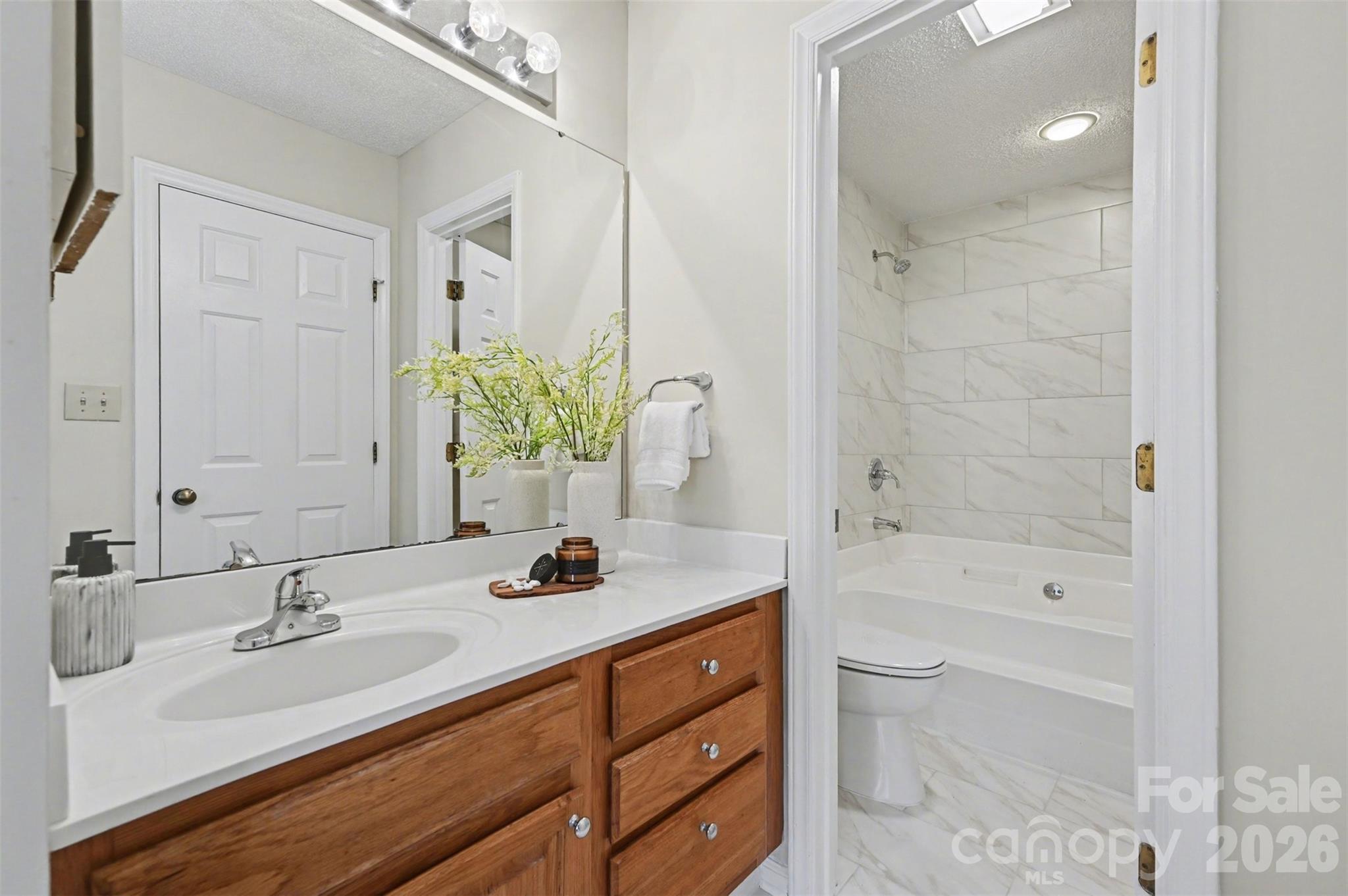 5866 Harris Grove Lane Property Photo 11