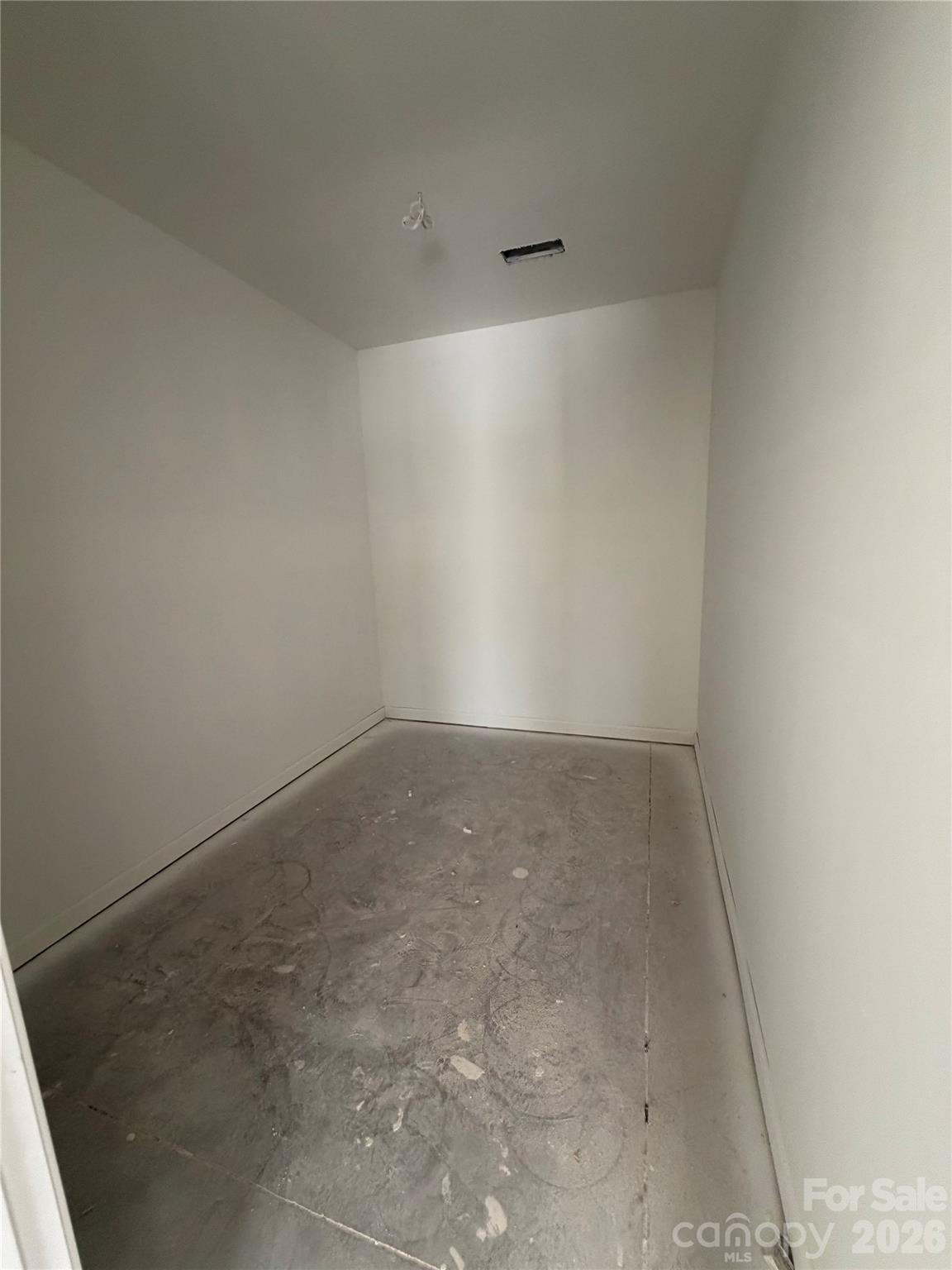 207 S Gum Street B Property Photo 9