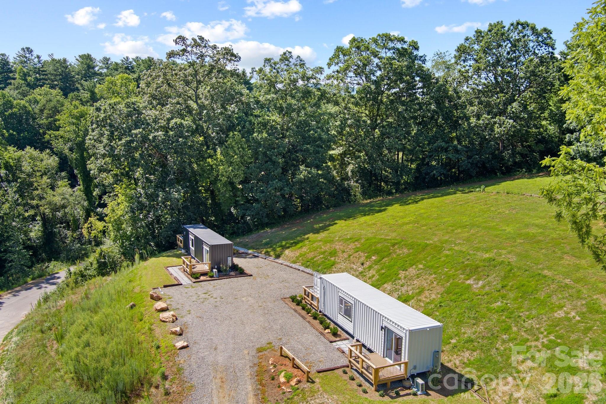 8 & 10 George Allen Ridge A & B Property Photo 4