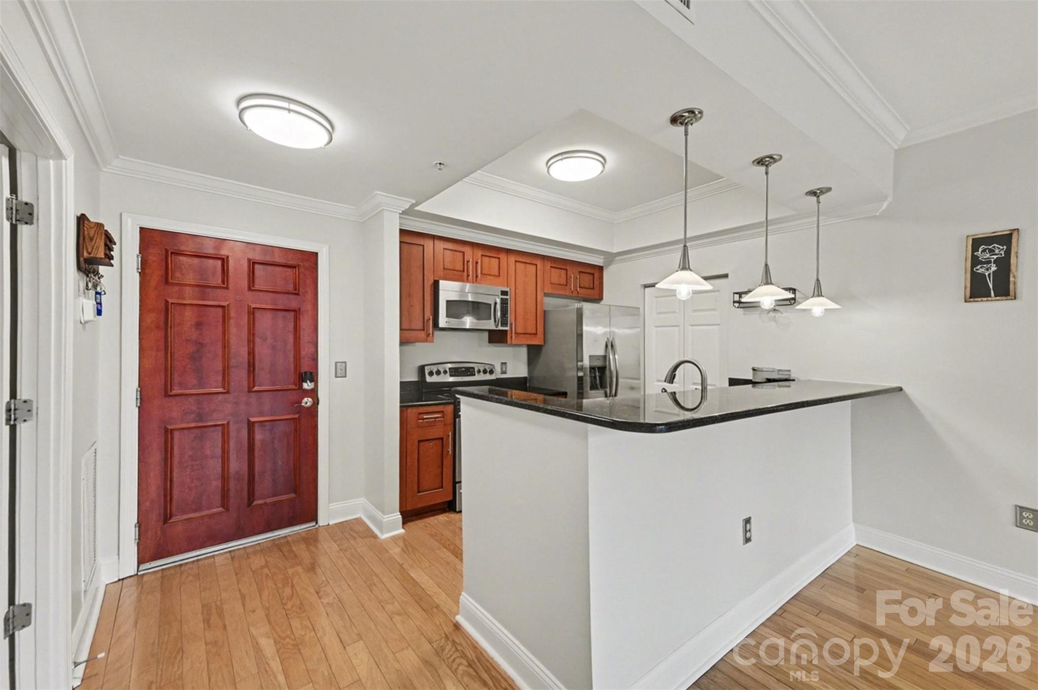 300 W 5th Street 336 Property Photo 6
