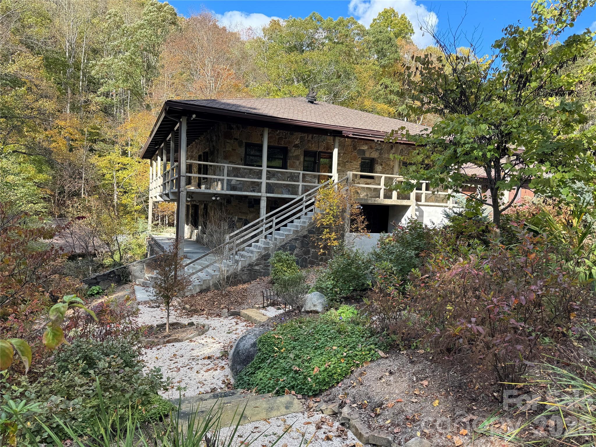 191 N Fork Road Property Photo 6