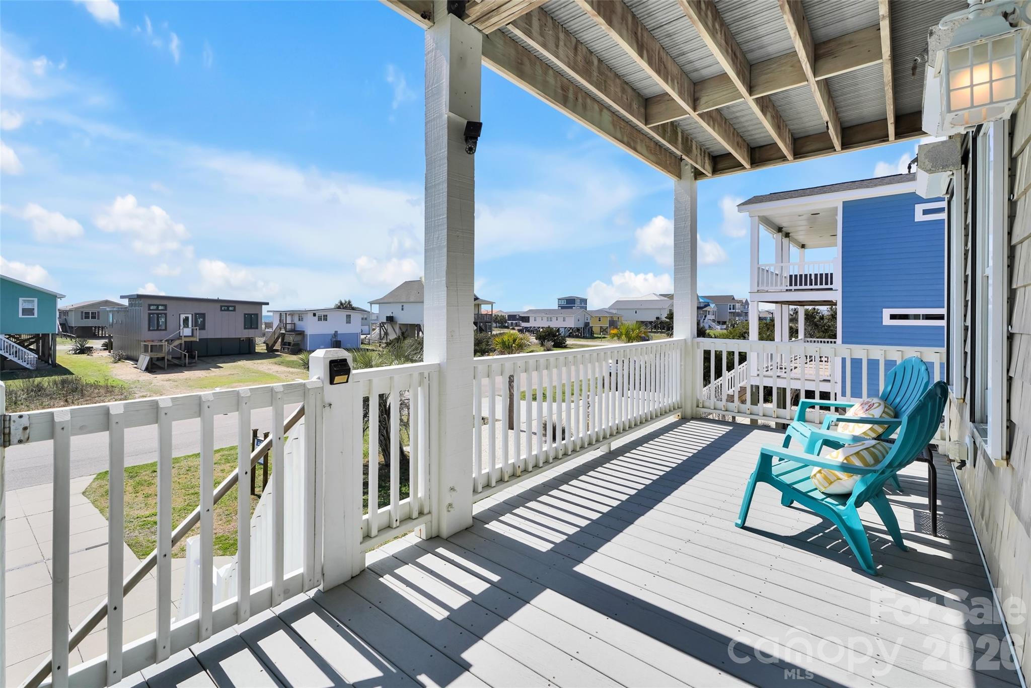 1018 W Dolphin Drive Property Photo 7