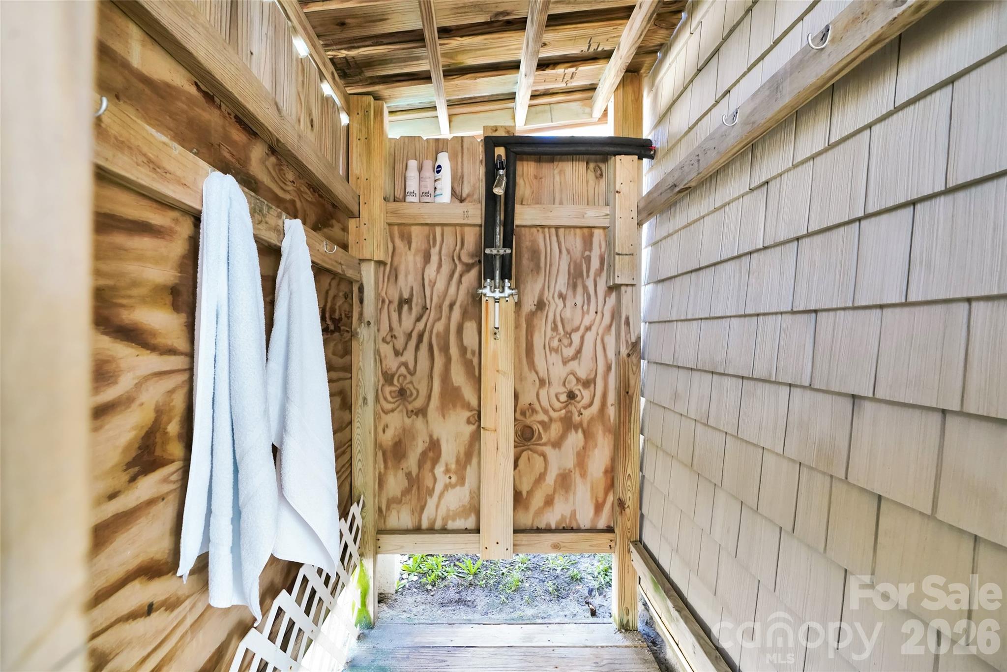 1018 W Dolphin Drive Property Photo 39