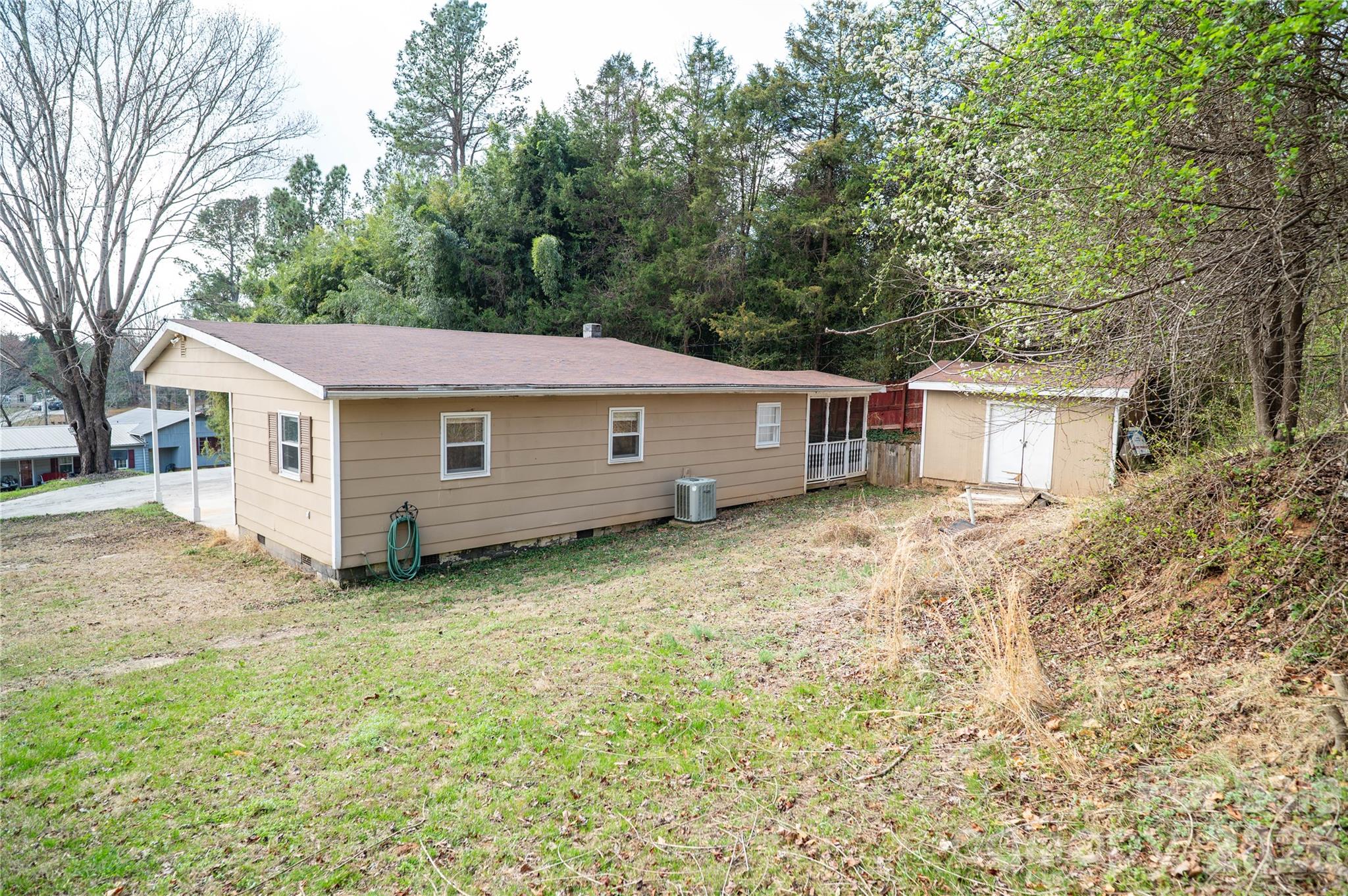 813 Severt Circle Property Photo 4