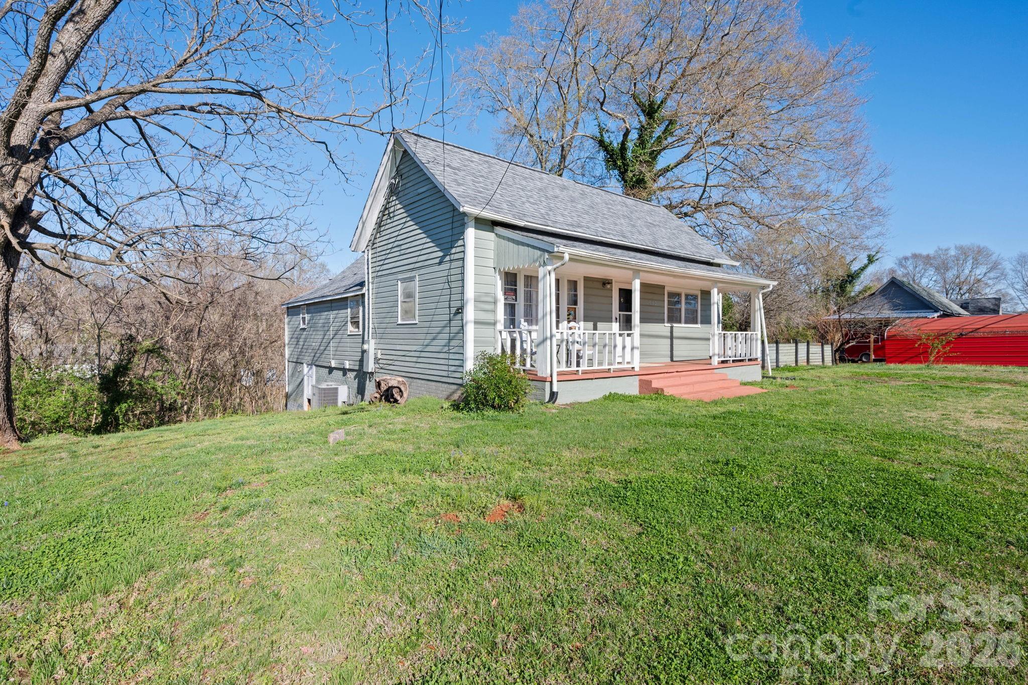 192 Spencer Street Property Photo 2