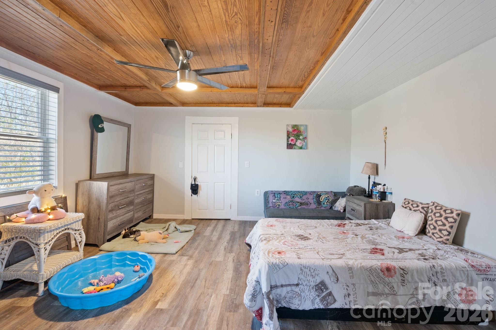 192 Spencer Street Property Photo 16
