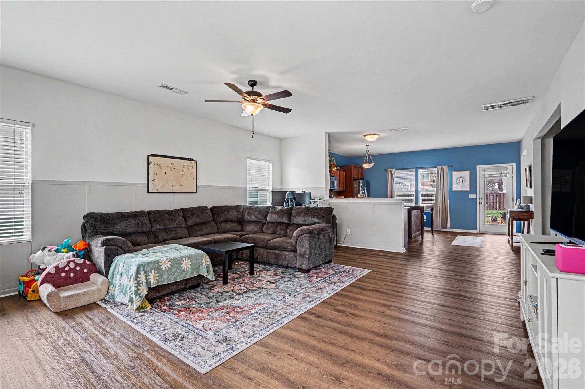 2419 Impatien Drive Property Photo 2