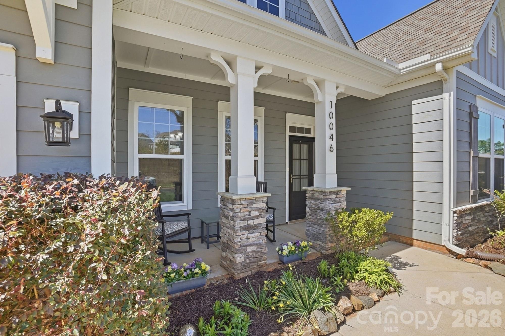 10046 Fox Trotter Lane Property Photo 6