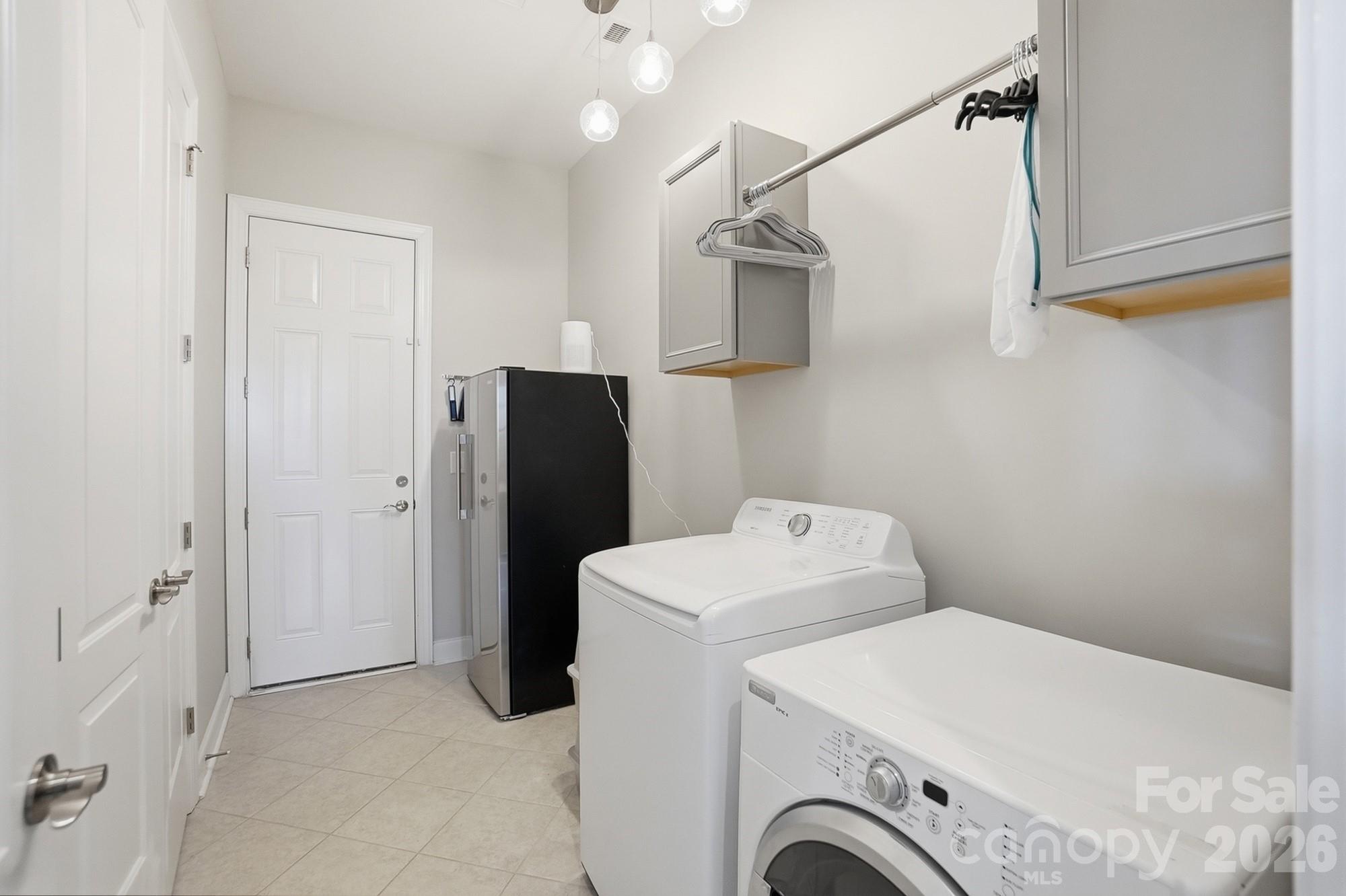 10046 Fox Trotter Lane Property Photo 28