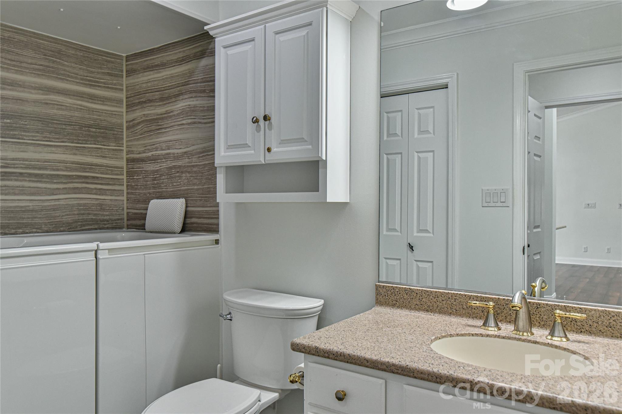 4 Heather Way B Property Photo 24