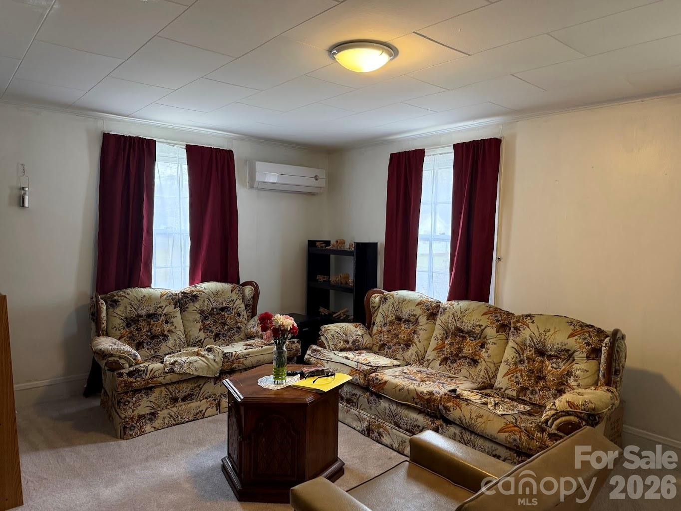602 Ross Street Property Photo 3