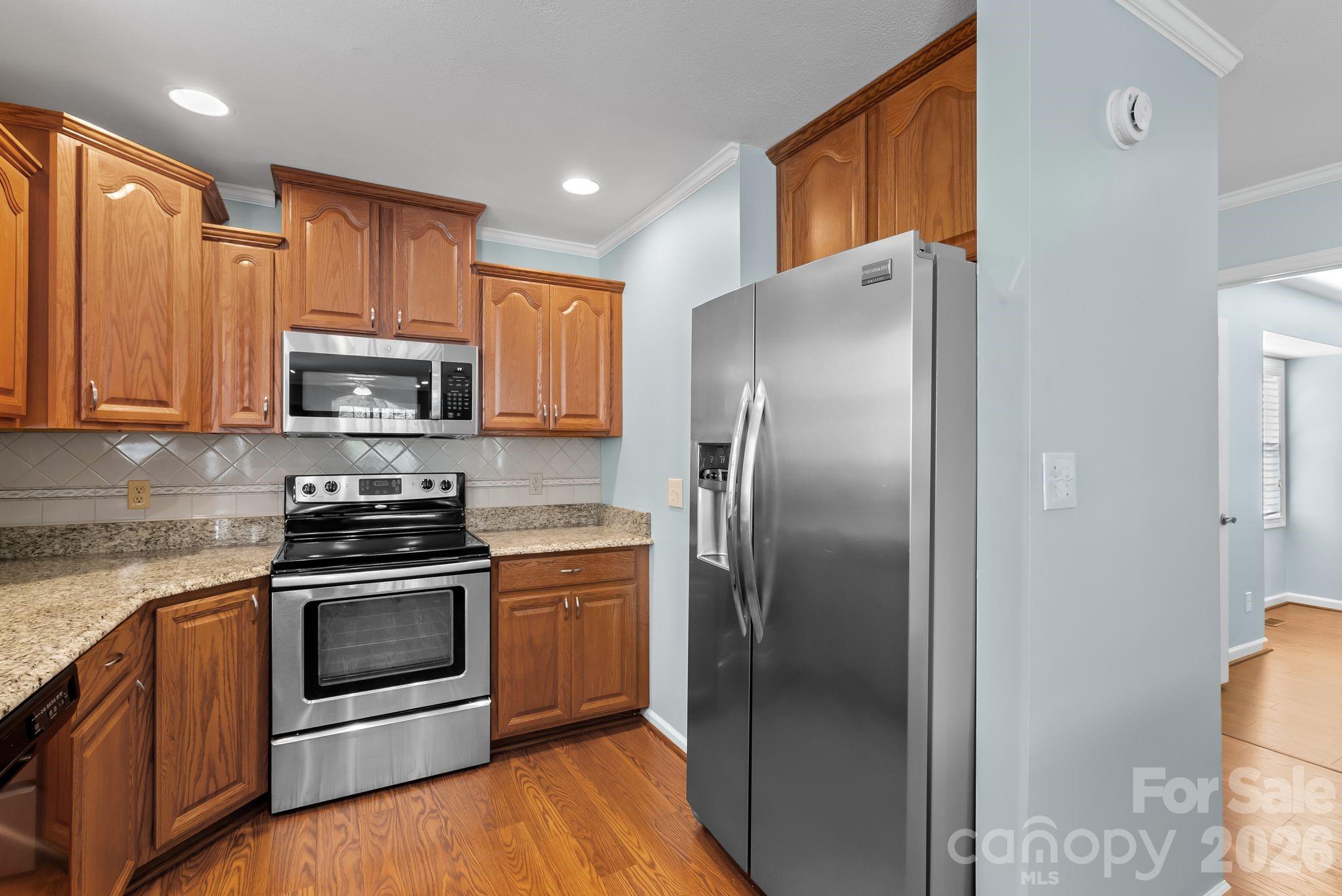 100 Thistle Knoll Court Property Photo 11