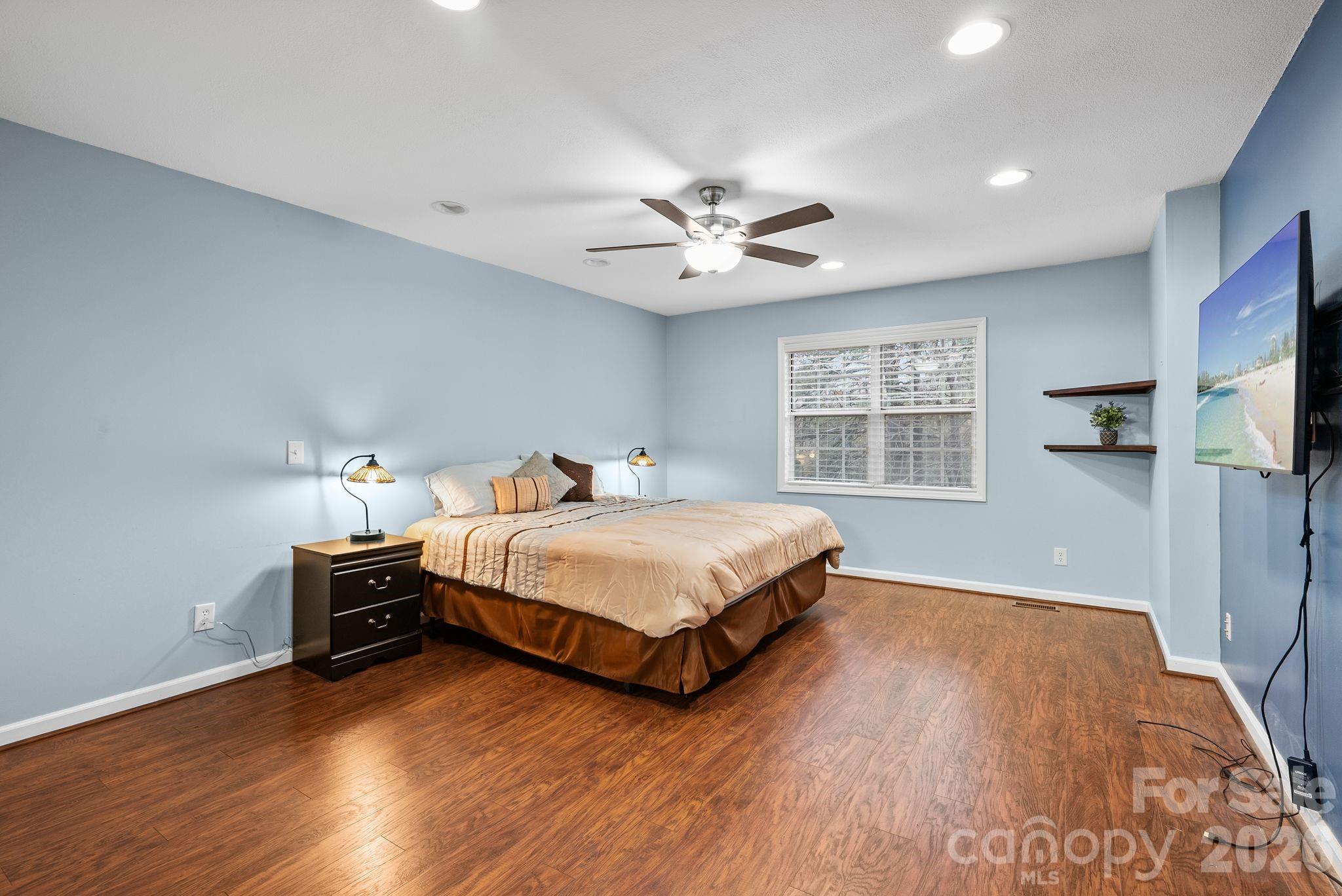 100 Thistle Knoll Court Property Photo 16