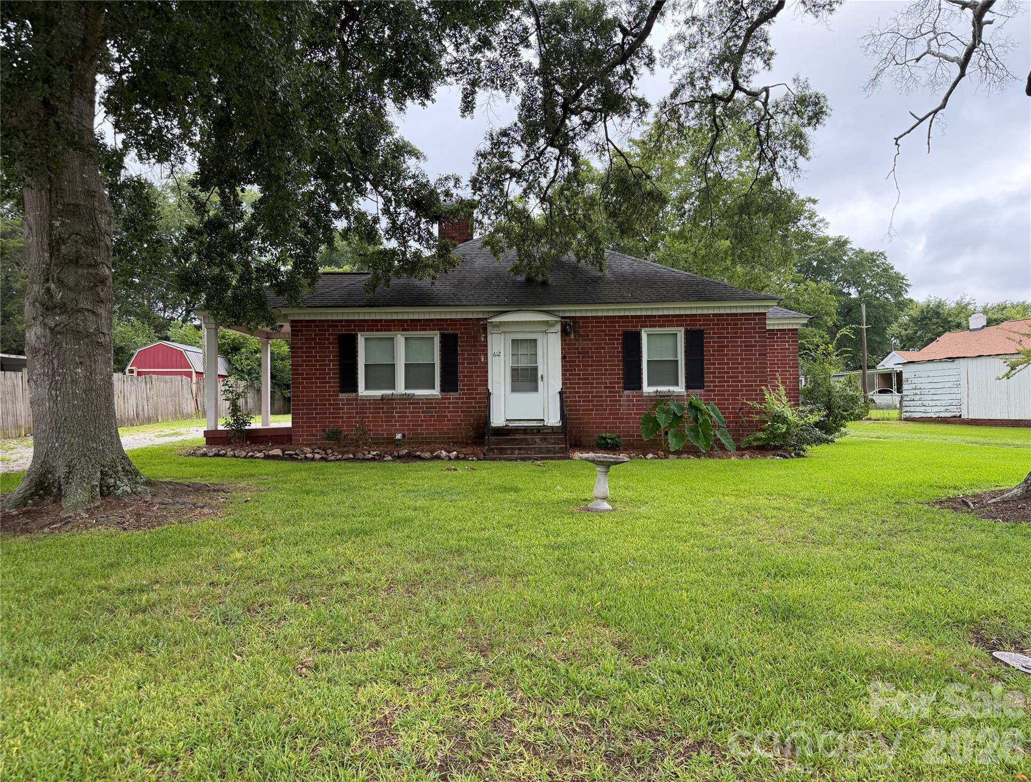 612 Ballard Street Property Photo 1