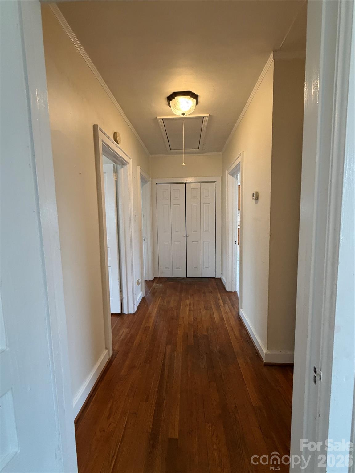 612 Ballard Street Property Photo 11