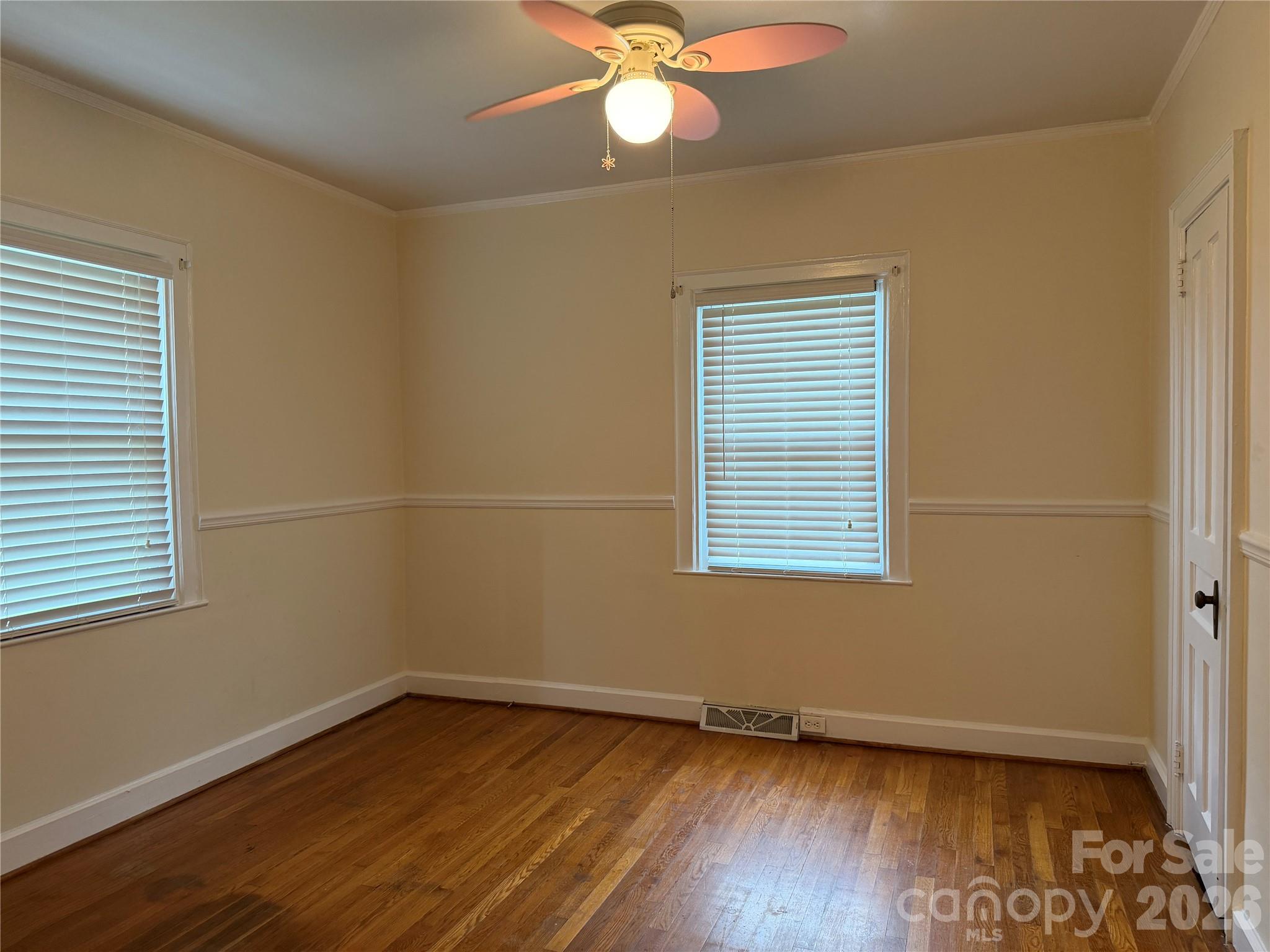 612 Ballard Street Property Photo 13