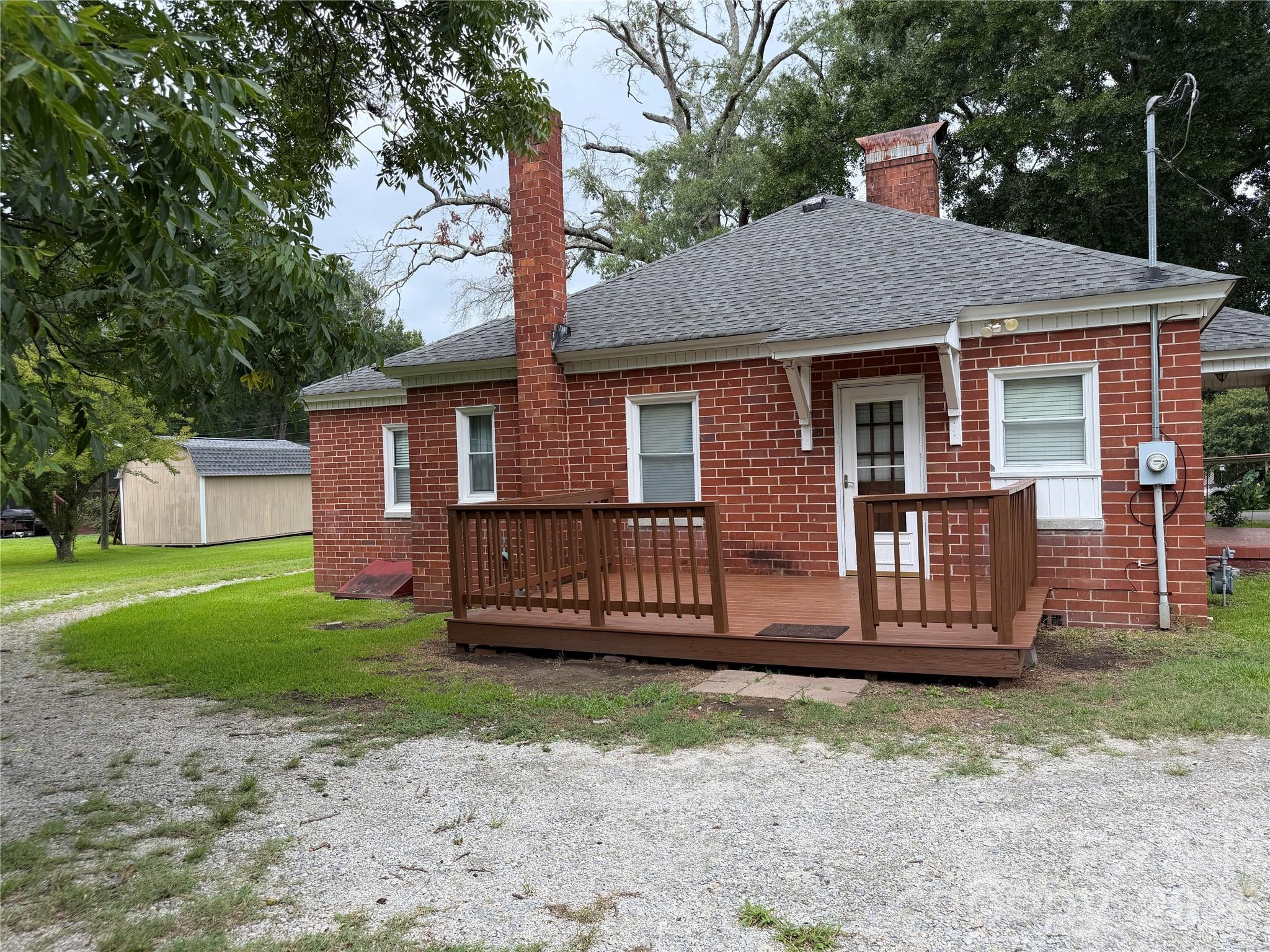612 Ballard Street Property Photo 17