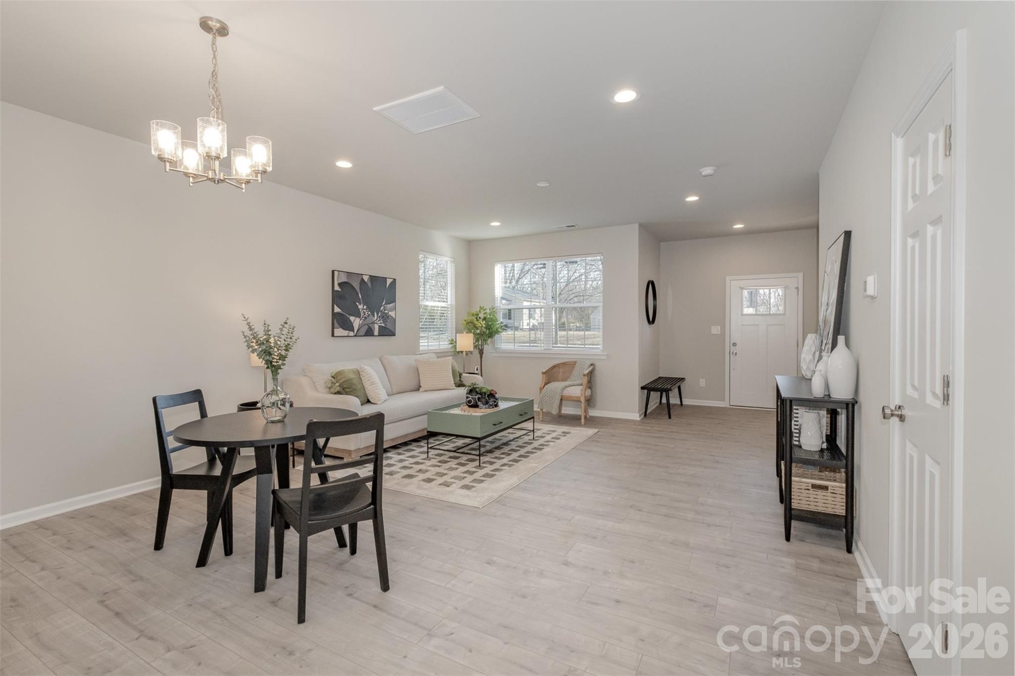 330 Malvern Drive Unit E Property Photo 4