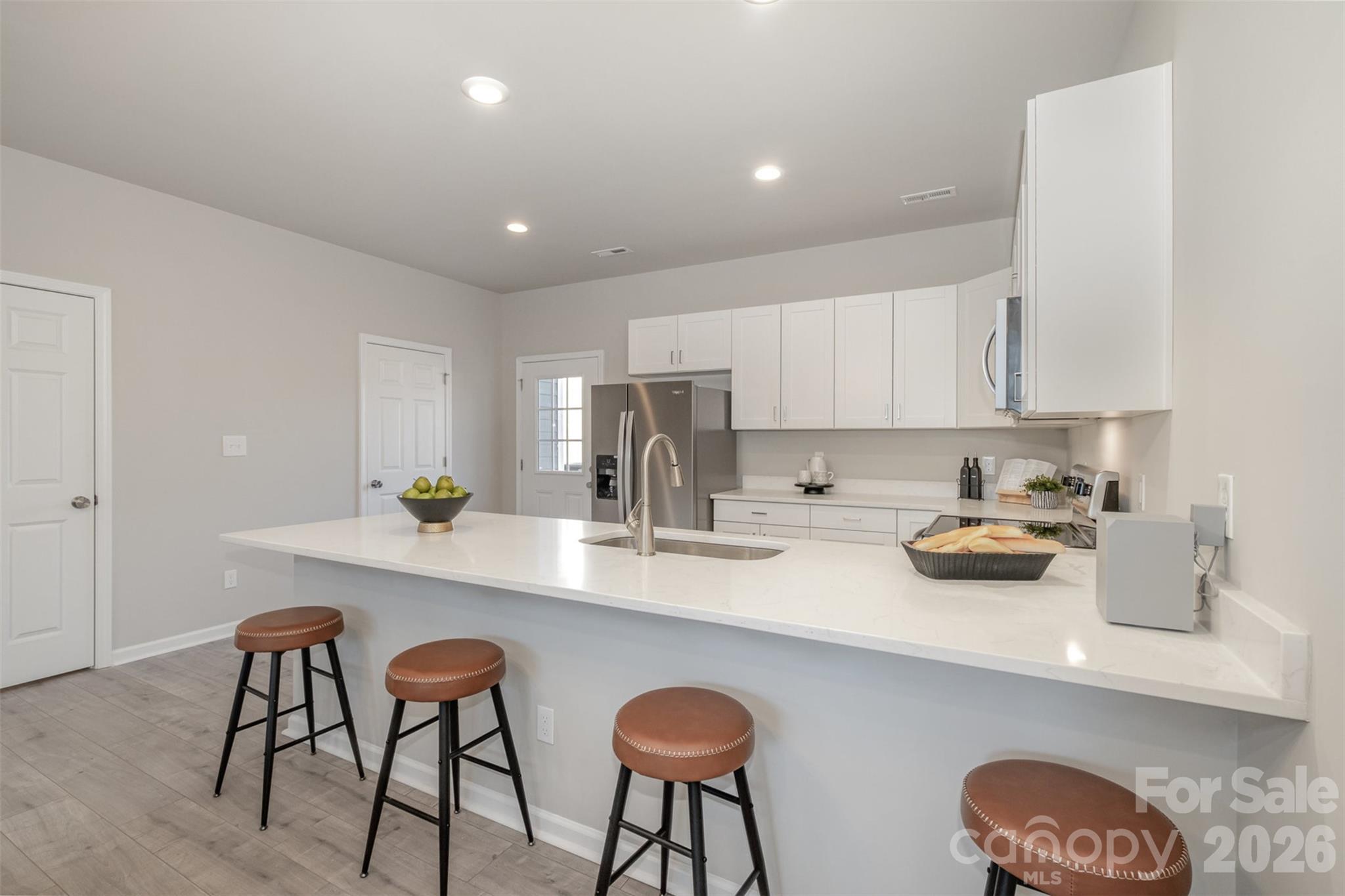 330 Malvern Drive Unit E Property Photo 14