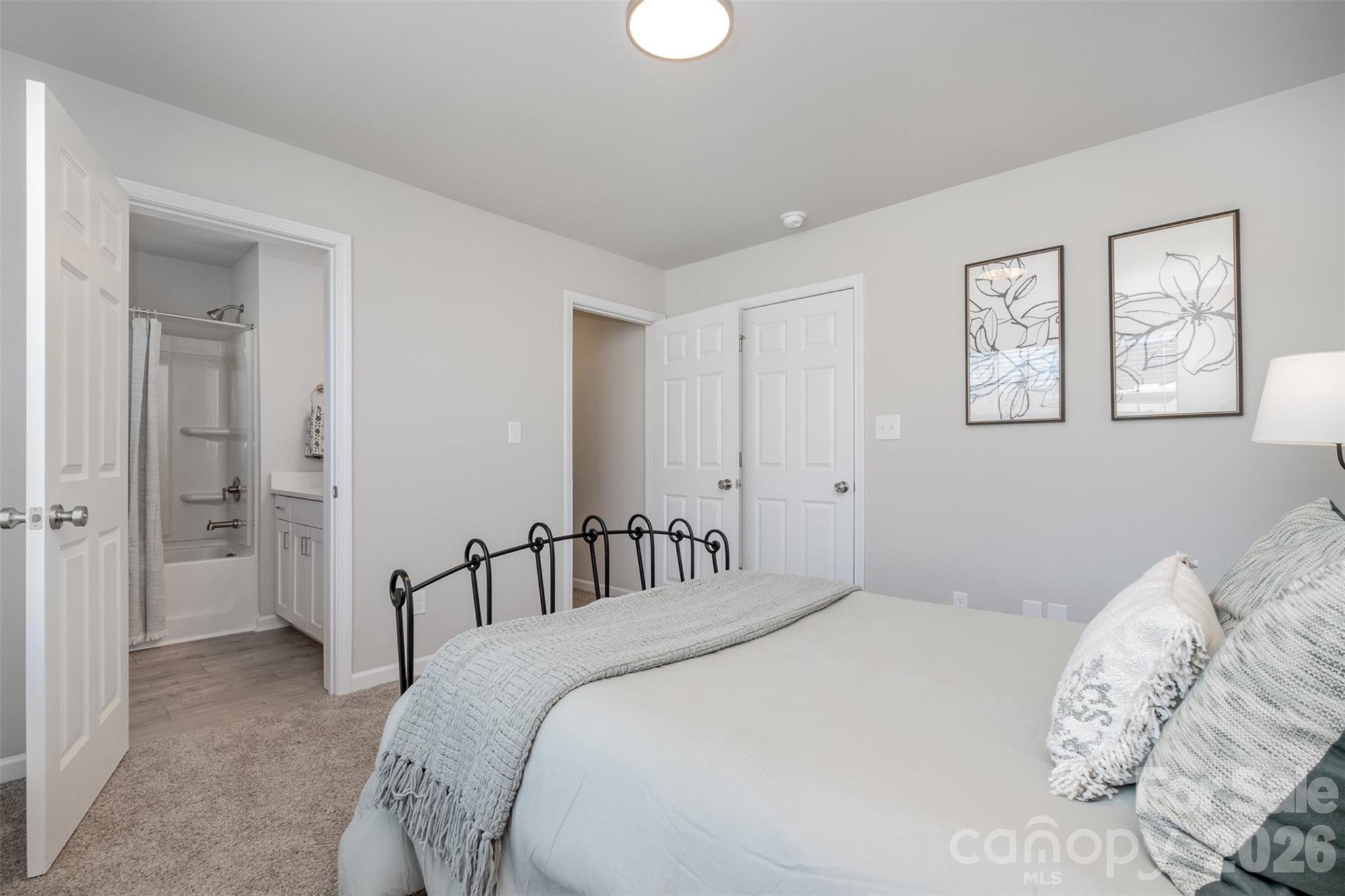 330 Malvern Drive Unit E Property Photo 22