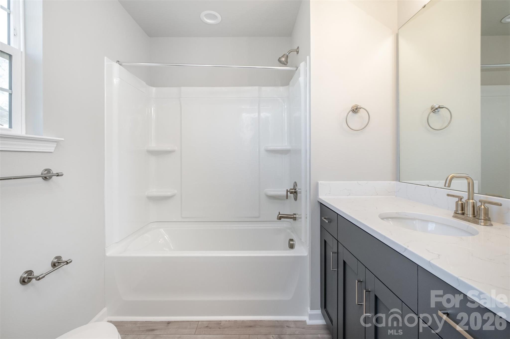 330 Malvern Drive Unit E Property Photo 23