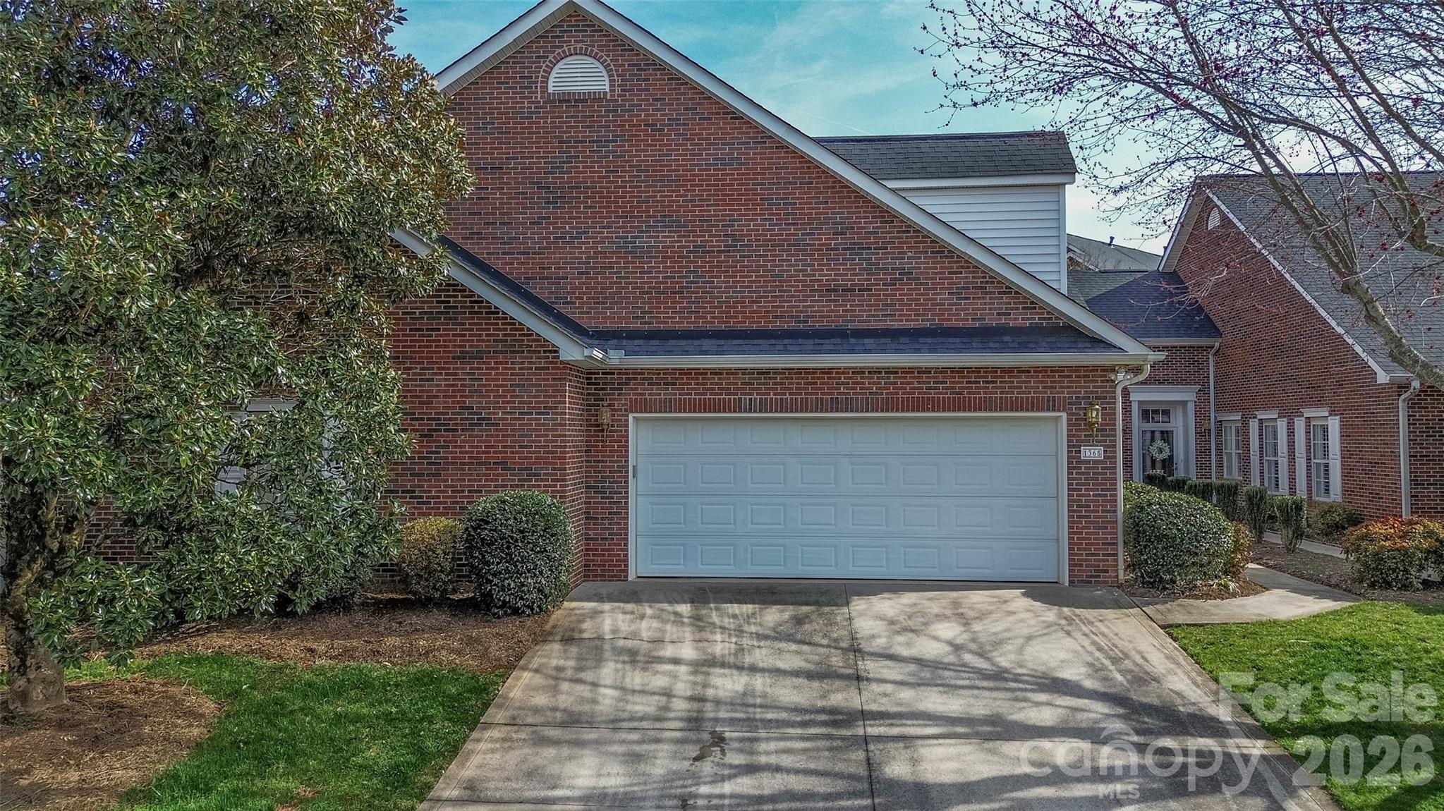 1365 Royalty Circle Property Photo 3