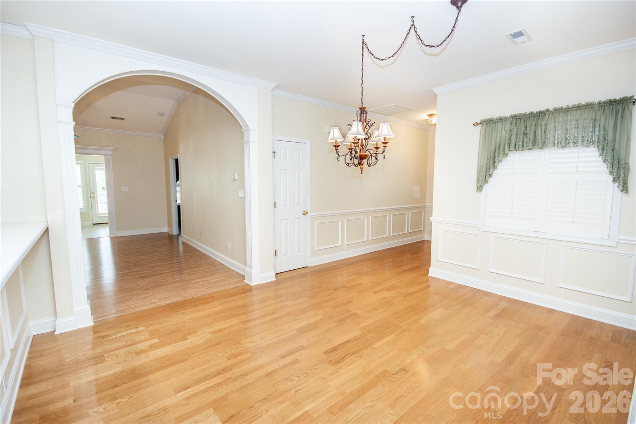 1365 Royalty Circle Property Photo 9