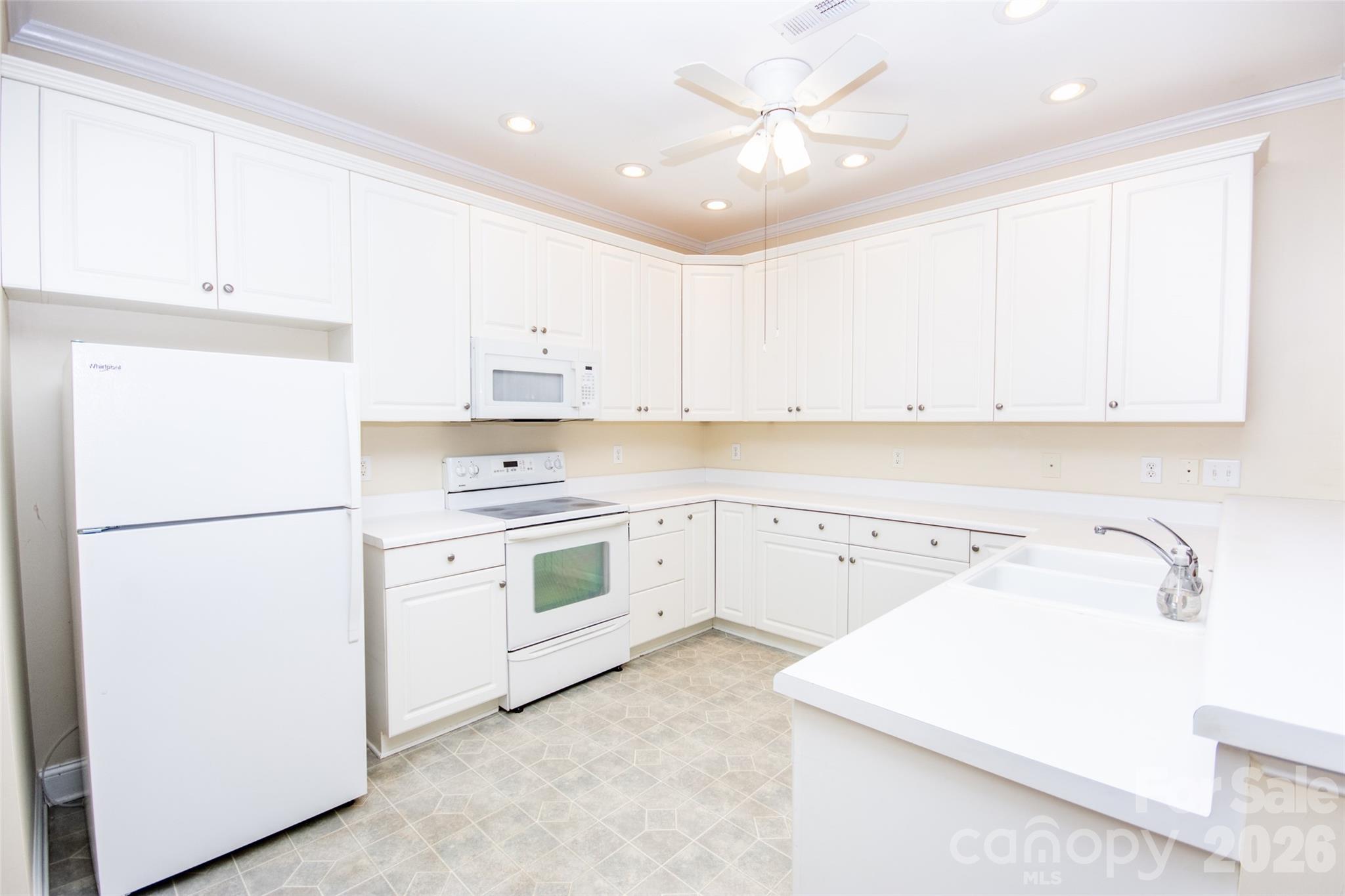 1365 Royalty Circle Property Photo 11