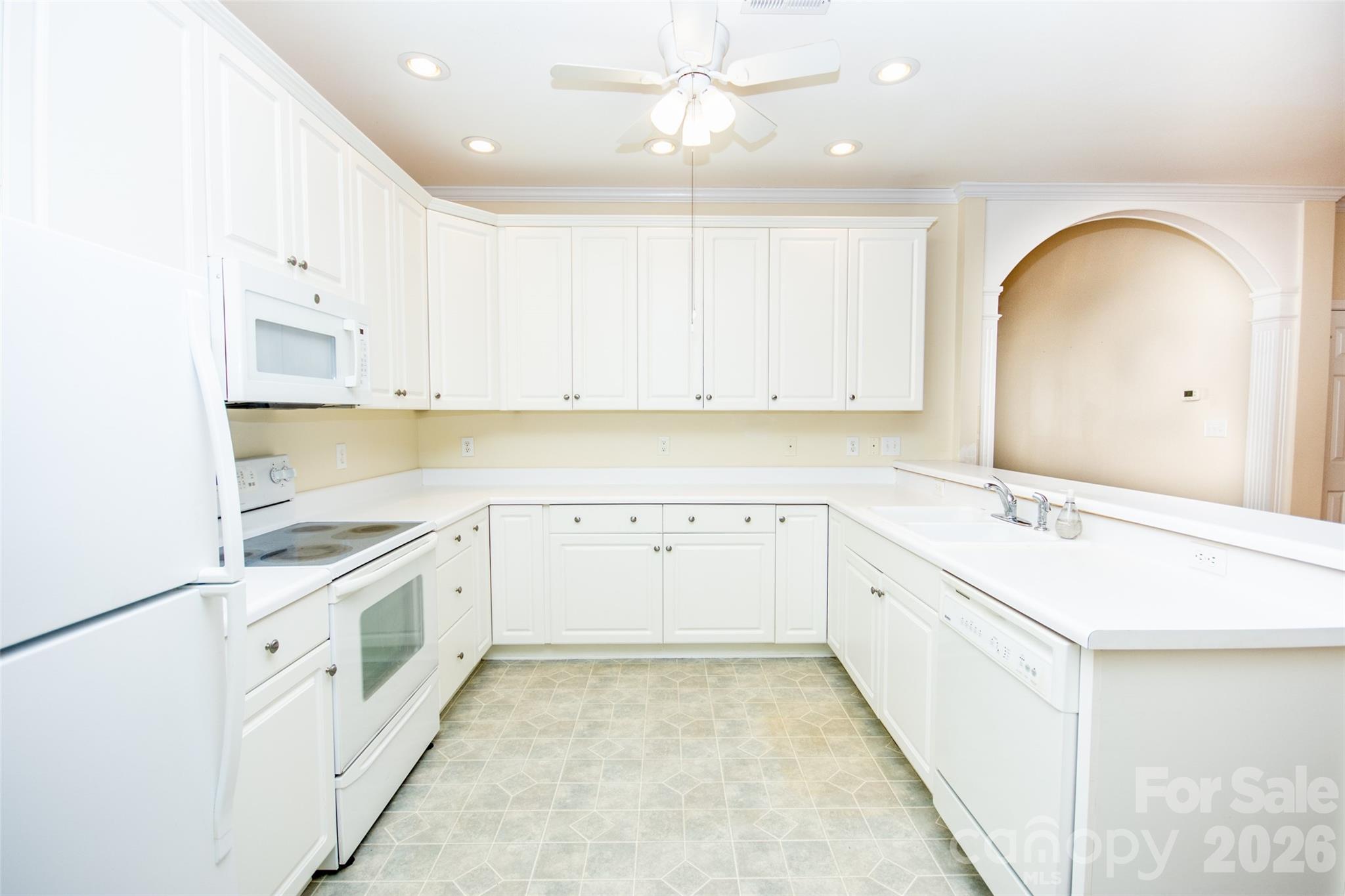 1365 Royalty Circle Property Photo 12