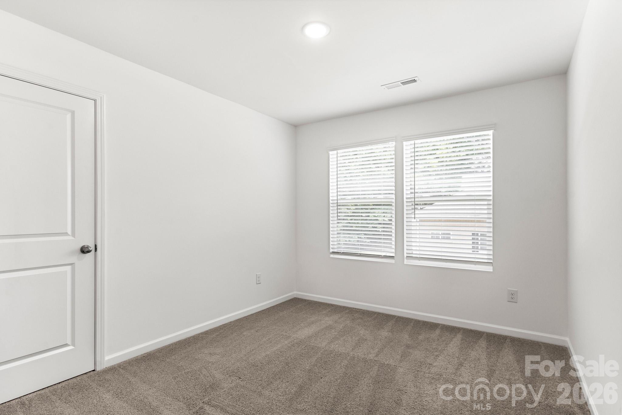 112 Angle Street Property Photo 22