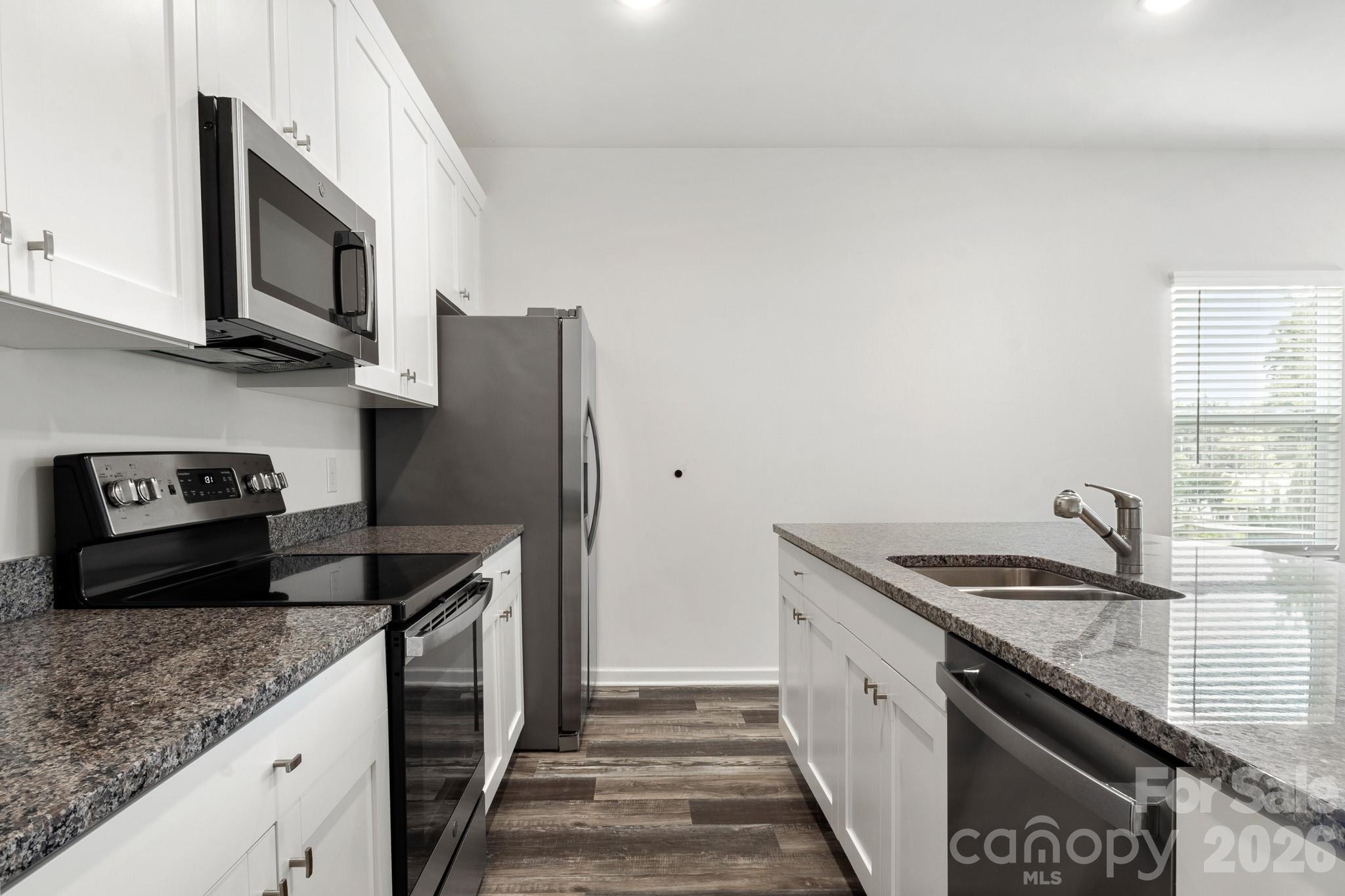112 Angle Street Property Photo 33