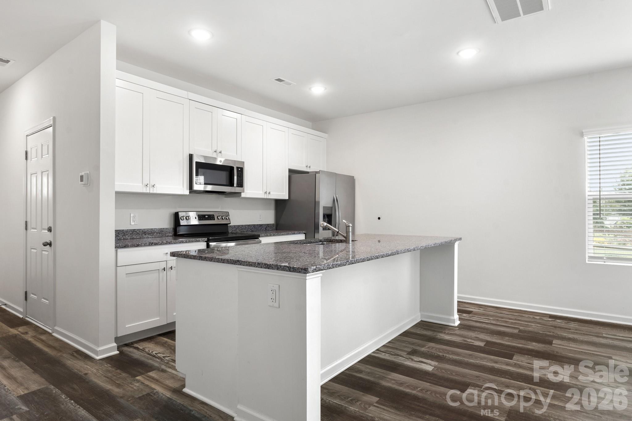 112 Angle Street Property Photo 34
