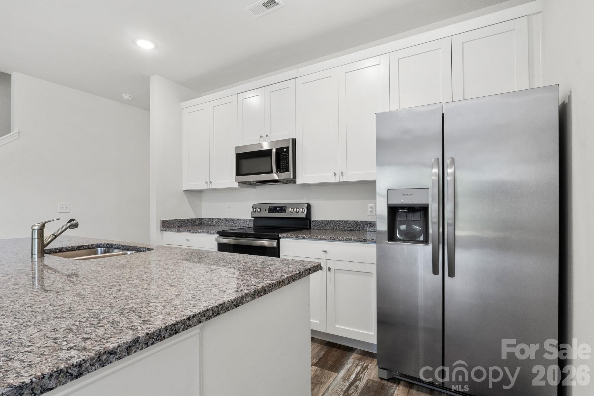112 Angle Street Property Photo 35