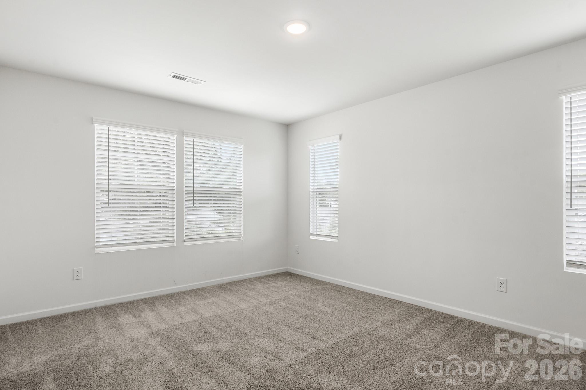 112 Angle Street Property Photo 40