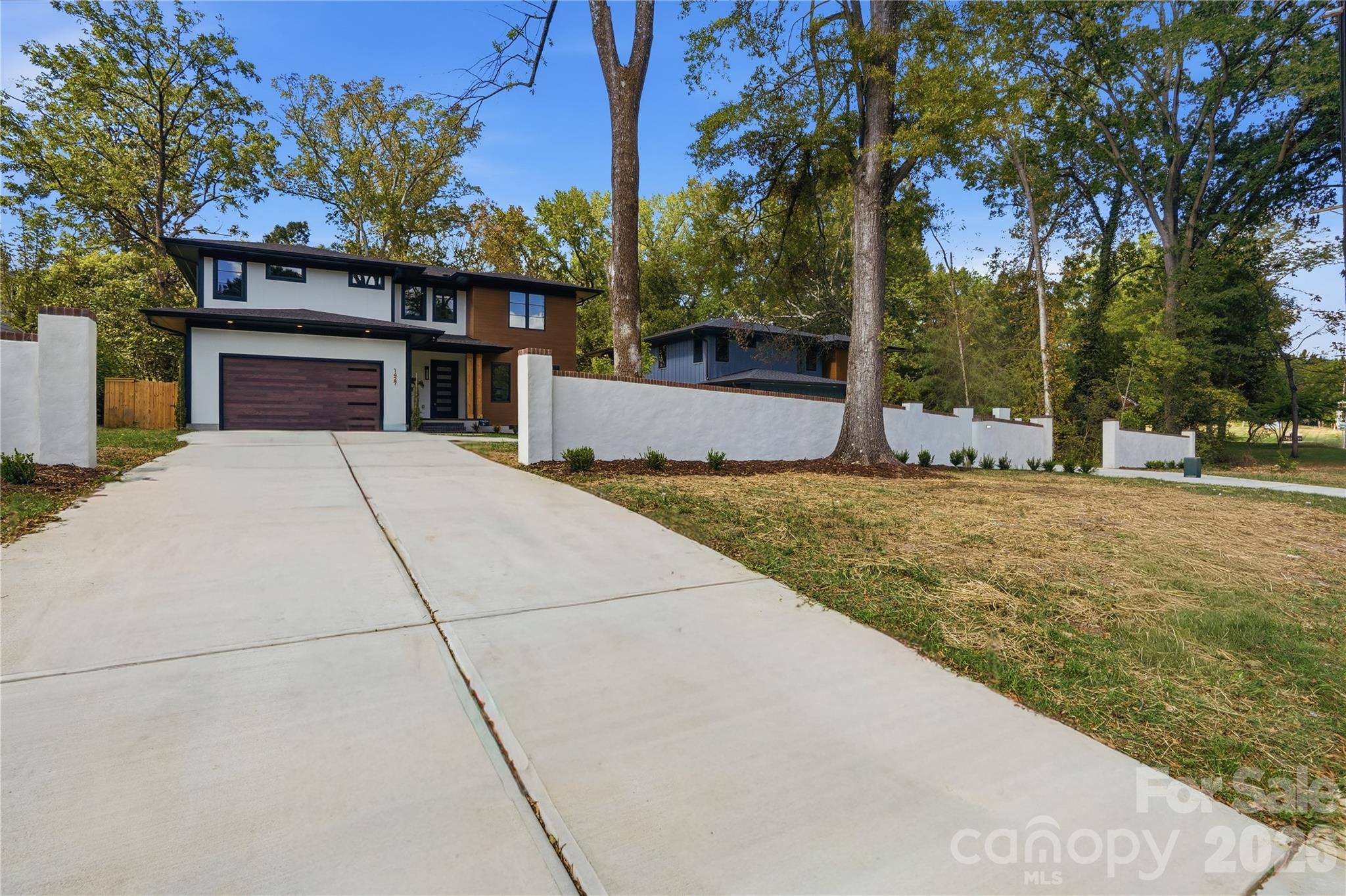 1427 N Sharon Amity Road Property Photo 1