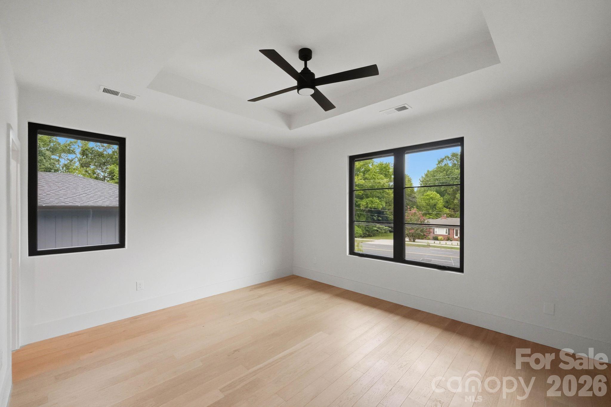 1427 N Sharon Amity Road Property Photo 39