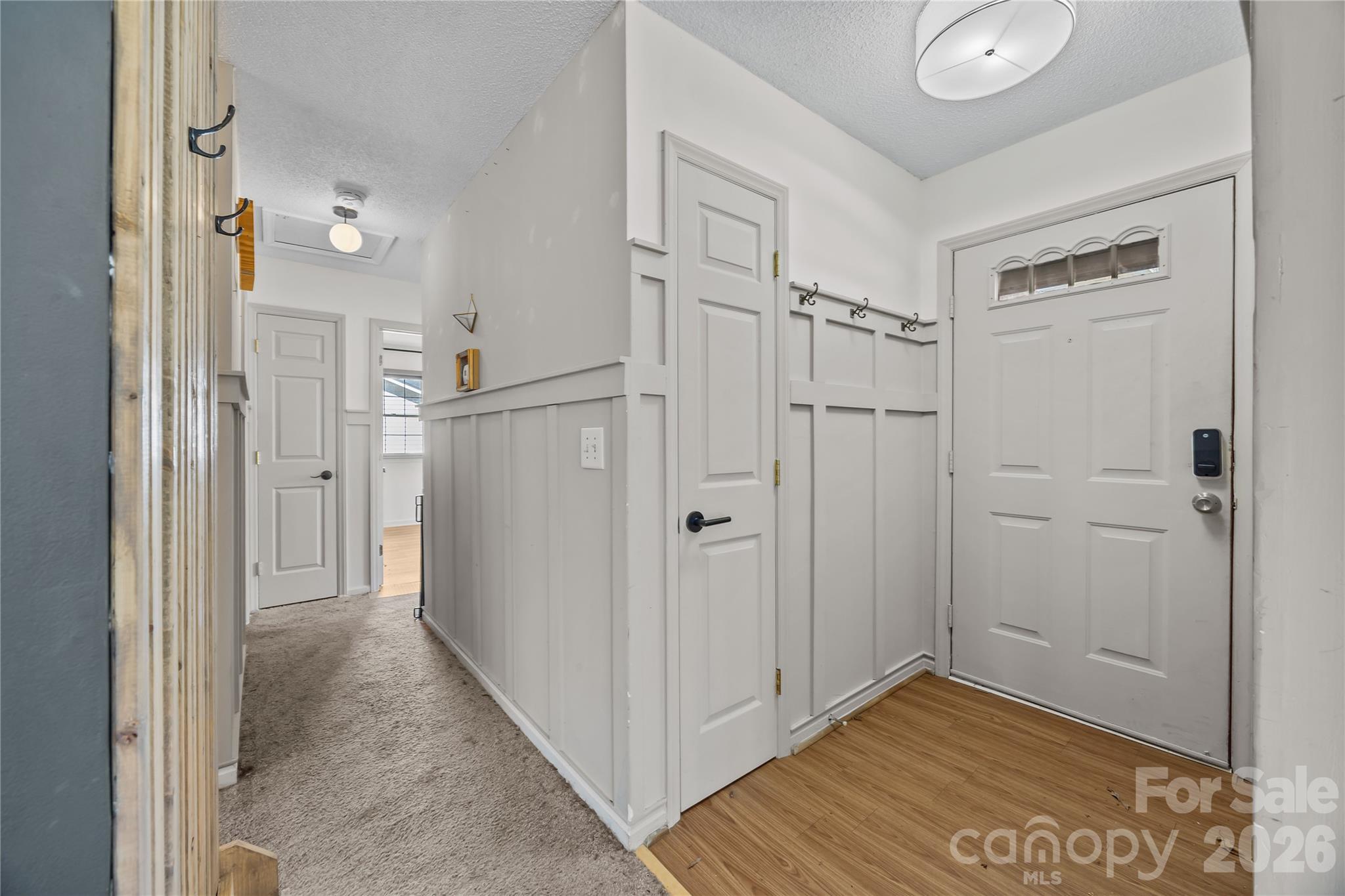 2019 Teddington Drive Property Photo 3