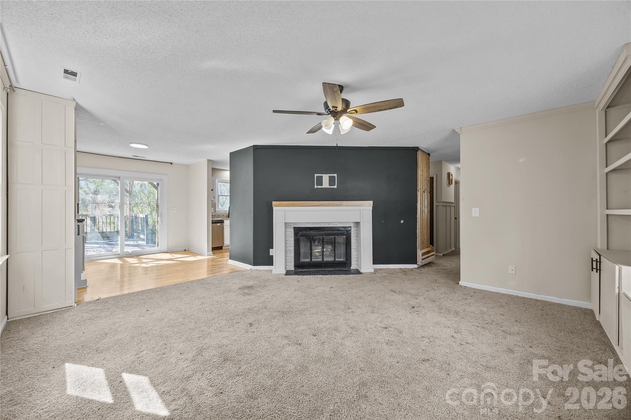 2019 Teddington Drive Property Photo 5