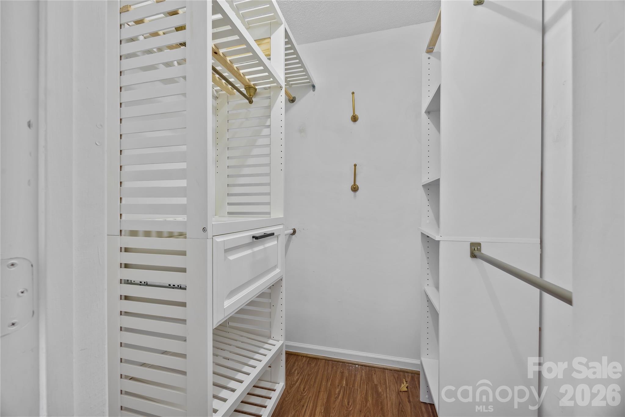 2019 Teddington Drive Property Photo 15
