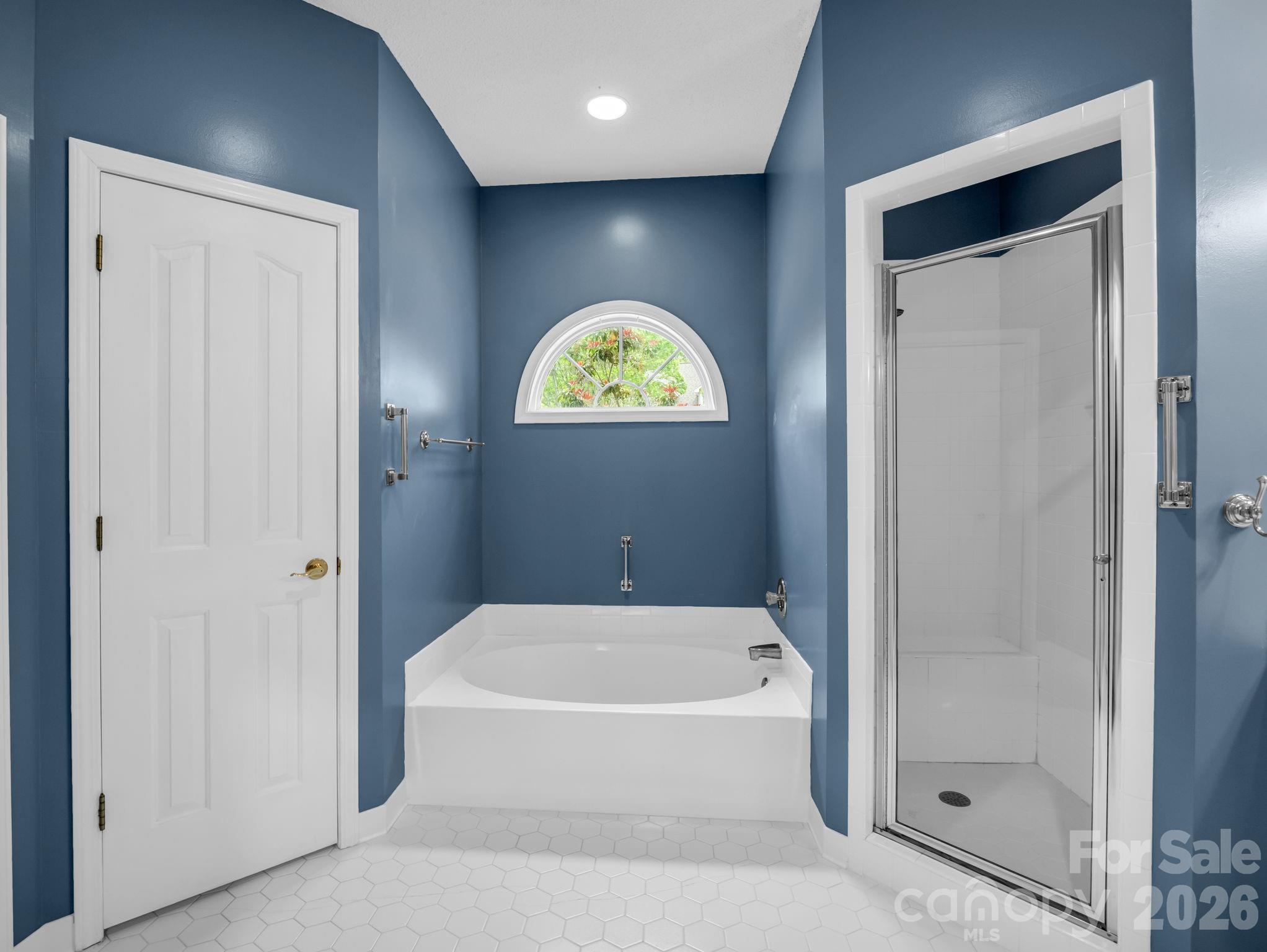 276 Cambridge Drive Property Photo 16