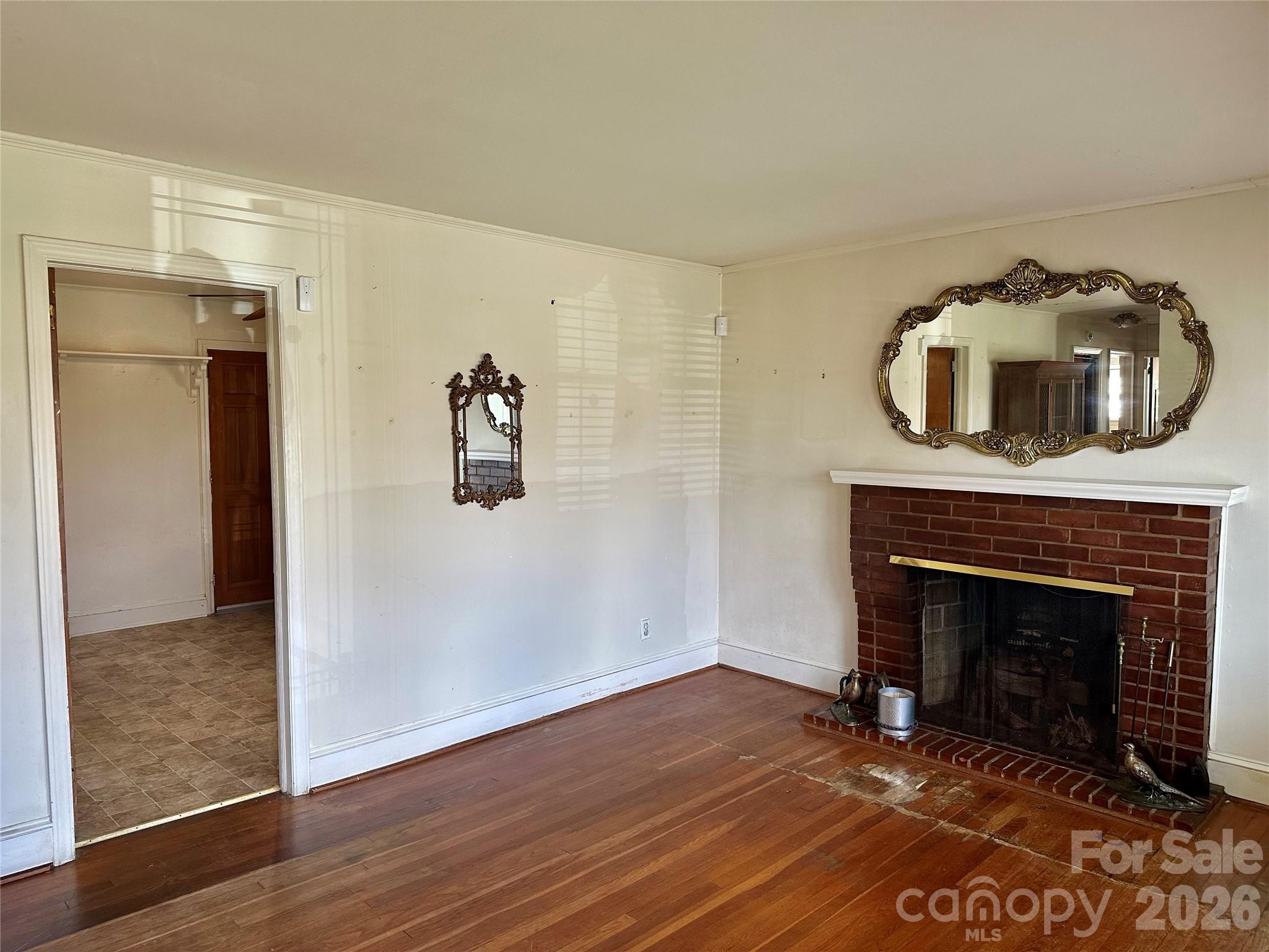 1435 Dean Street Property Photo 2