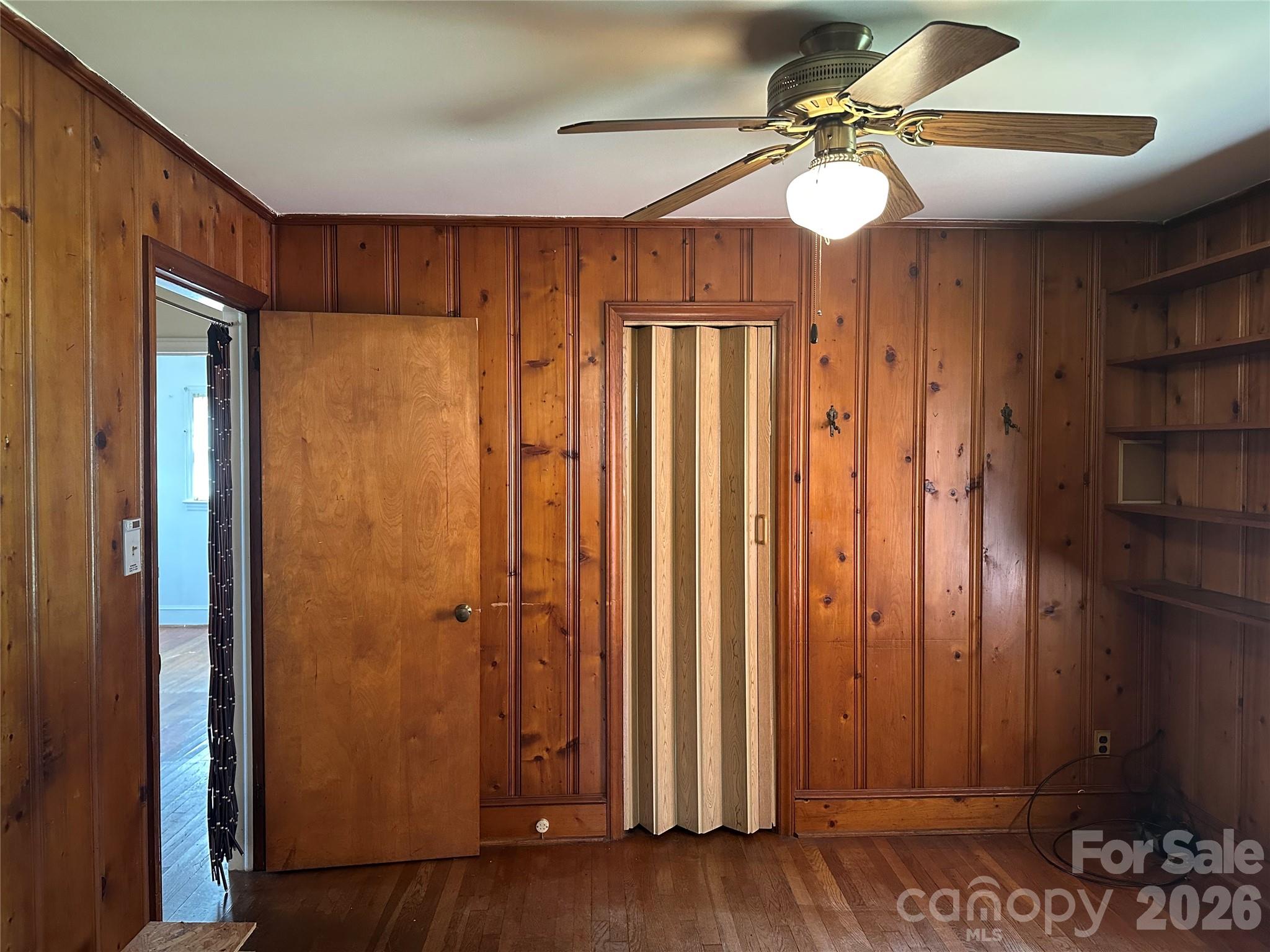 1435 Dean Street Property Photo 7
