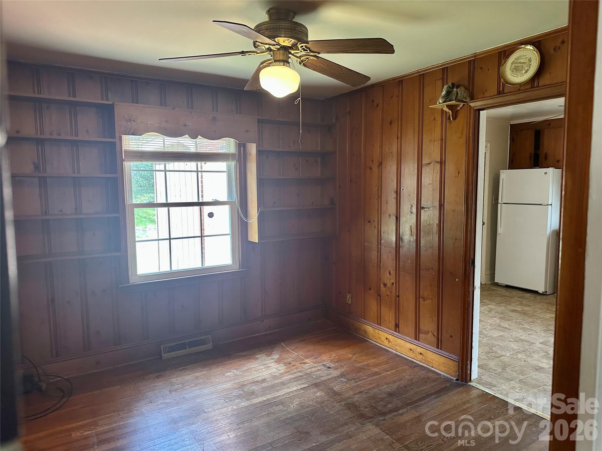 1435 Dean Street Property Photo 8