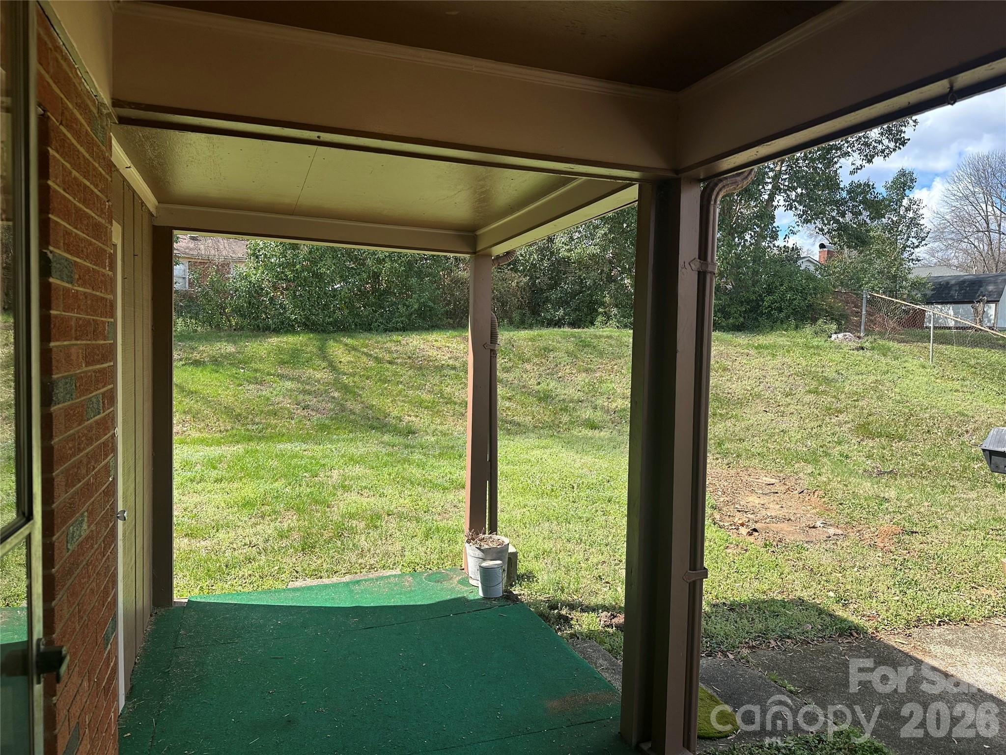 1435 Dean Street Property Photo 14