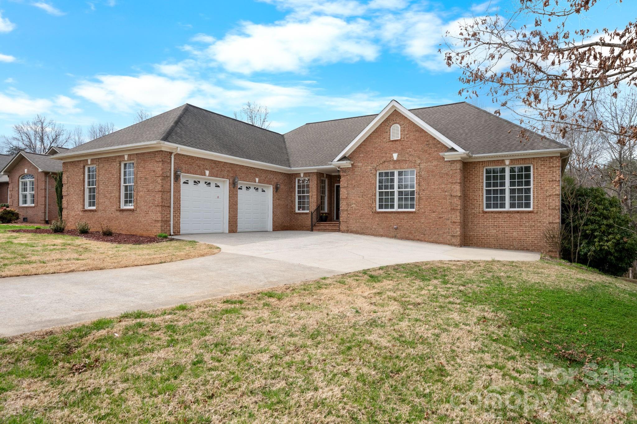 215 Browning Drive Property Photo 1